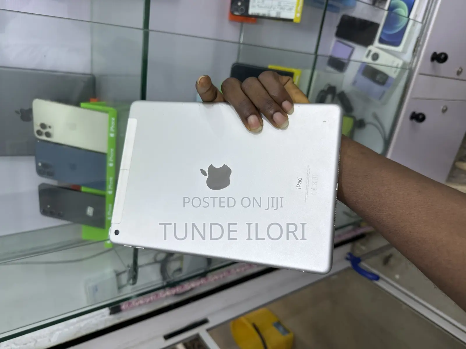 Apple iPad 9.7 128 GB Silver