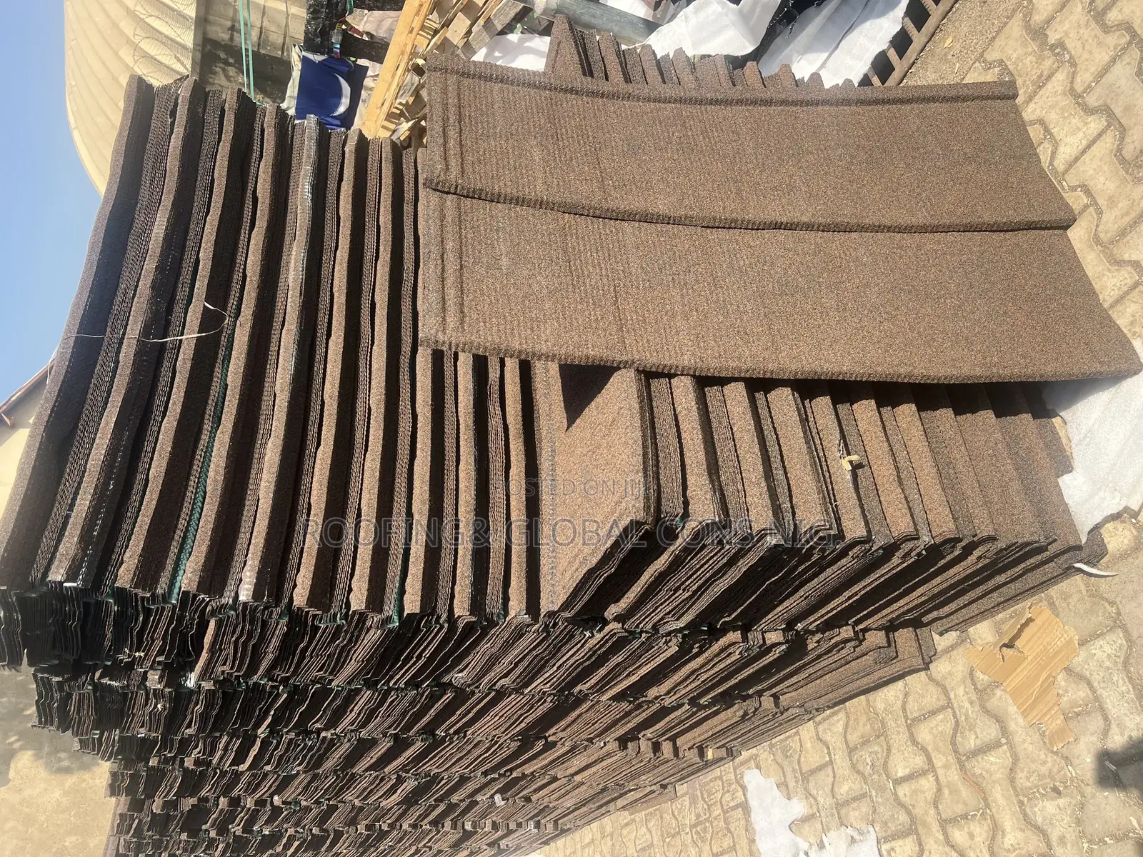 Durable Stone Coated Roofing Tiles Brown Shingle