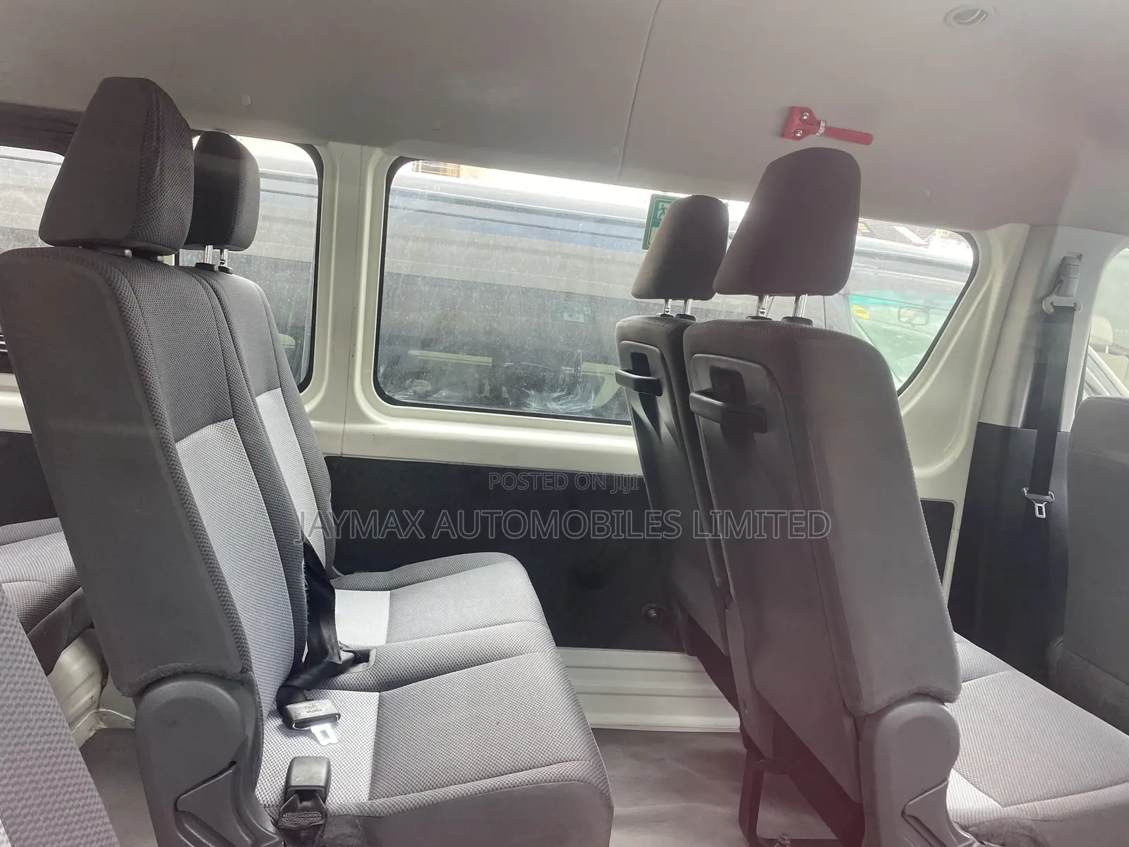Toyota HiAce 2022 White