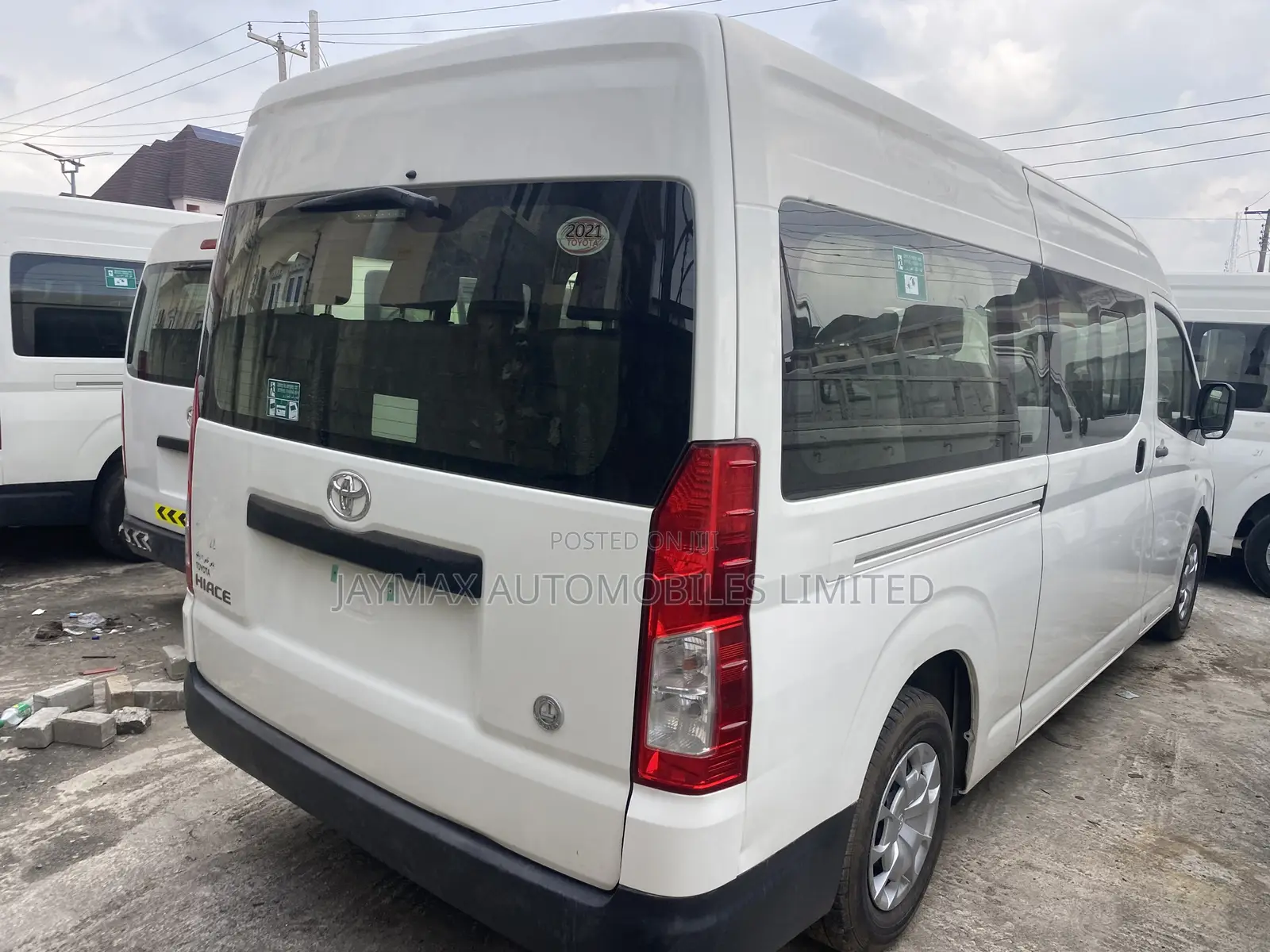 Toyota HiAce 2021 White