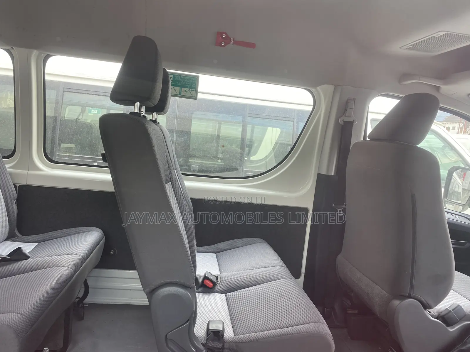 Toyota HiAce 2021 White