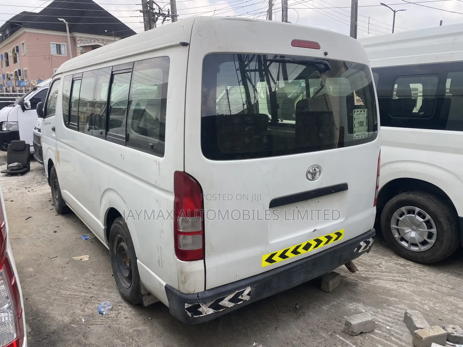Toyota HiAce 2013 White