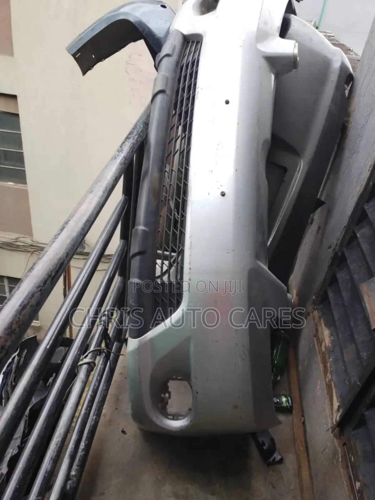 Toyota Matrix Bumper 2006