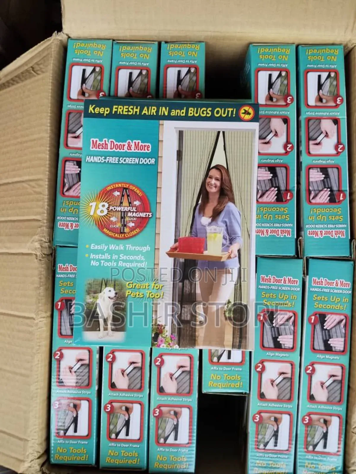 Magic Mesh Hands-Free Screen Door