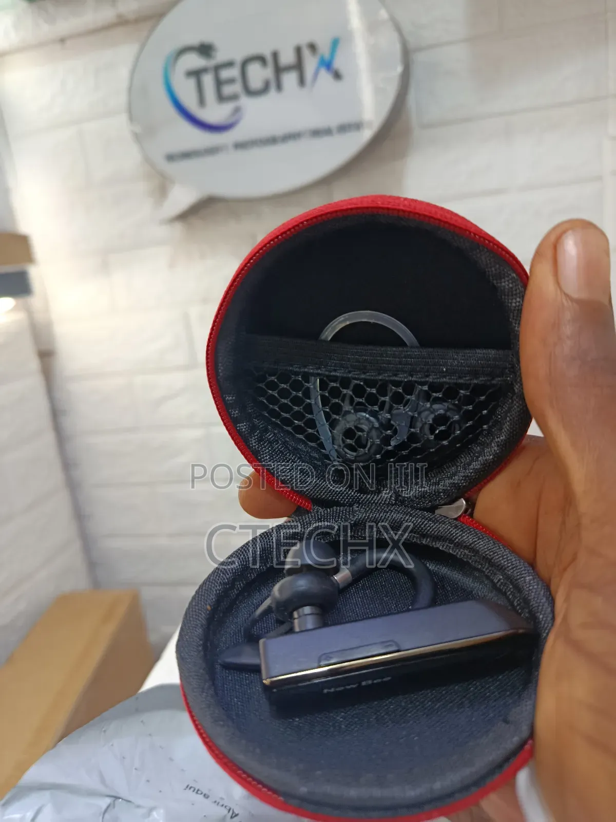 New Bee Bluetooth Headsets With Dual Mic V5.0 Handsfree. 25hrs Talktim