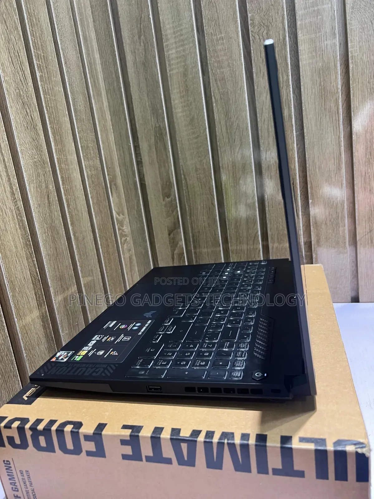 Laptop Asus TUF Gaming A15 16GB AMD Ryzen 7 SSD 1T