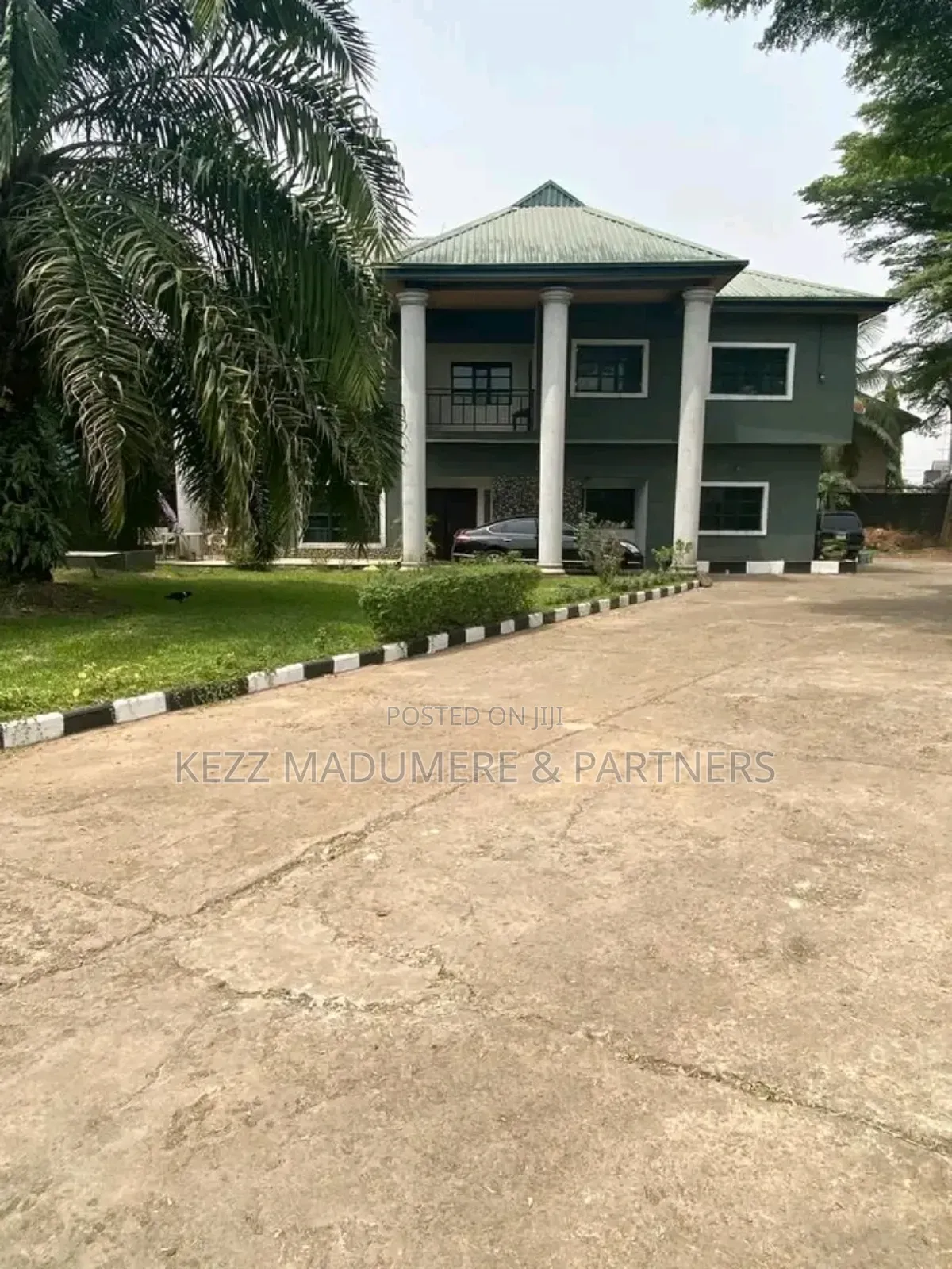 5bdrm Duplex in Stadium Road, Port for sale