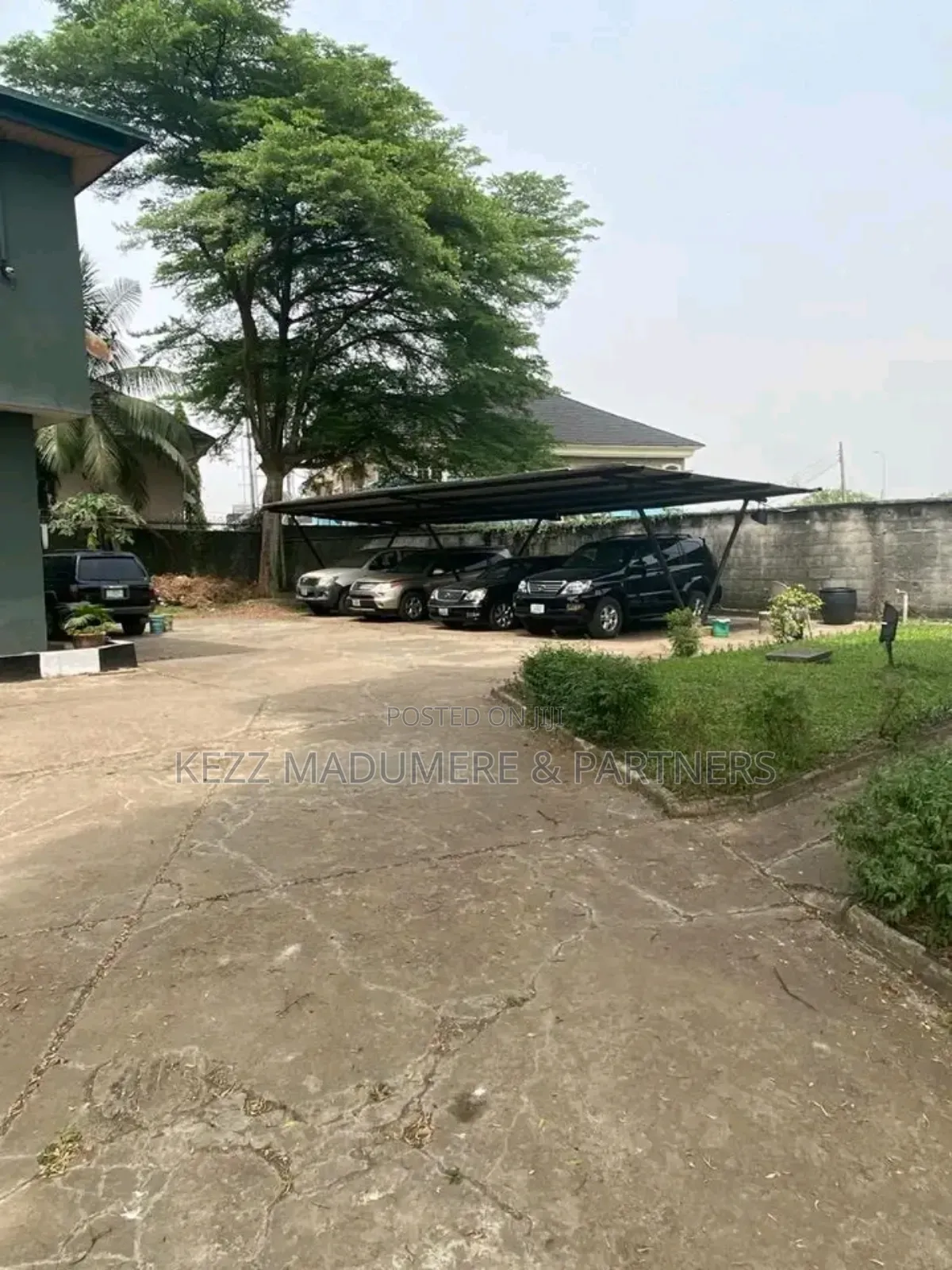 5bdrm Duplex in Stadium Road, Port for sale