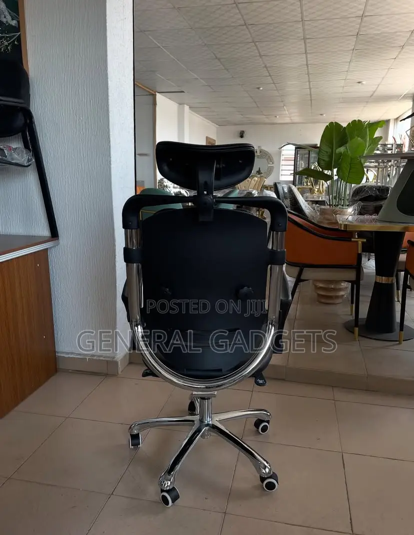 Executive Swivel Chair With Head Rest