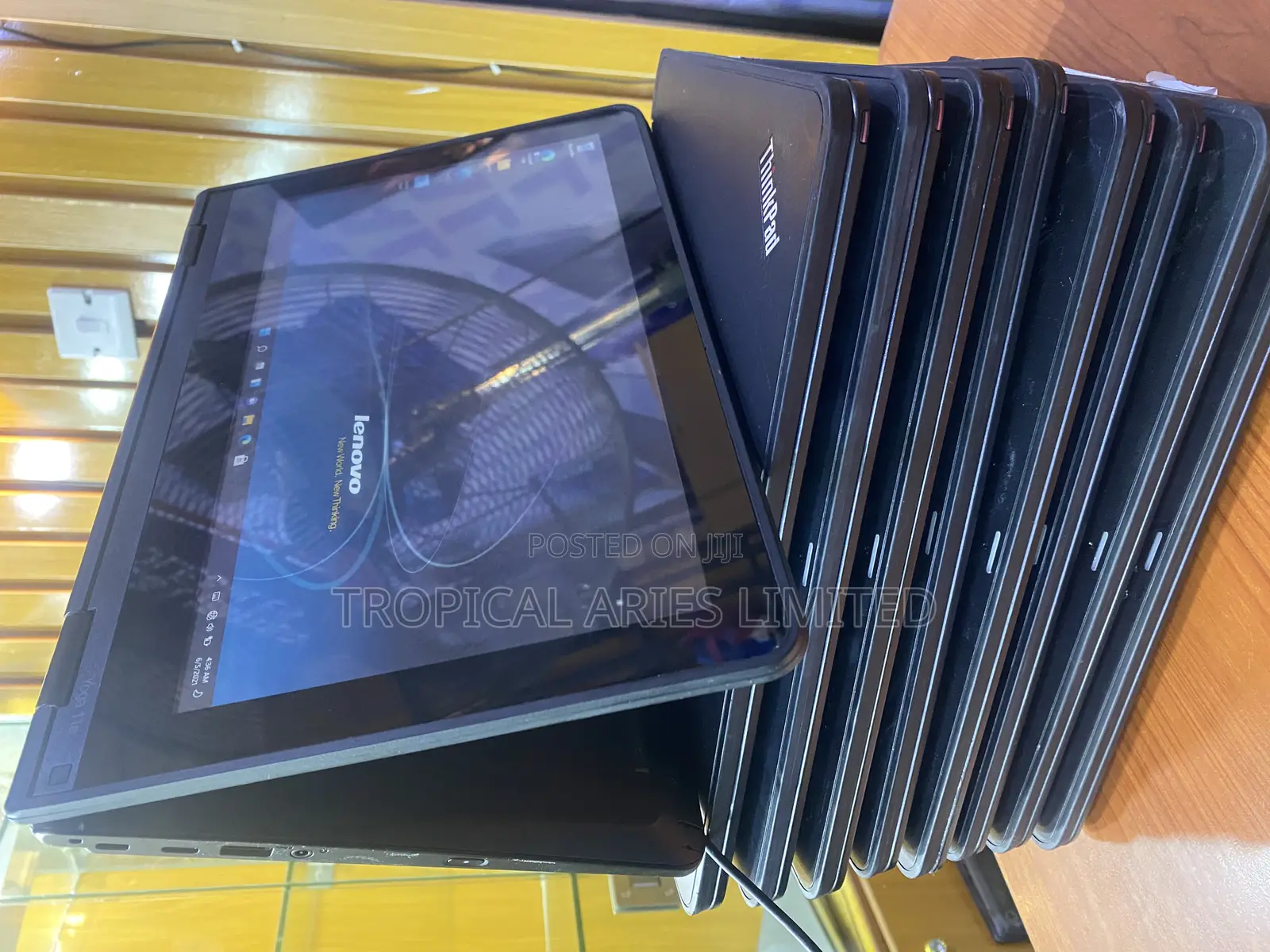 Laptop Lenovo ThinkPad Yoga 4GB Intel Pentium SSD 128GB