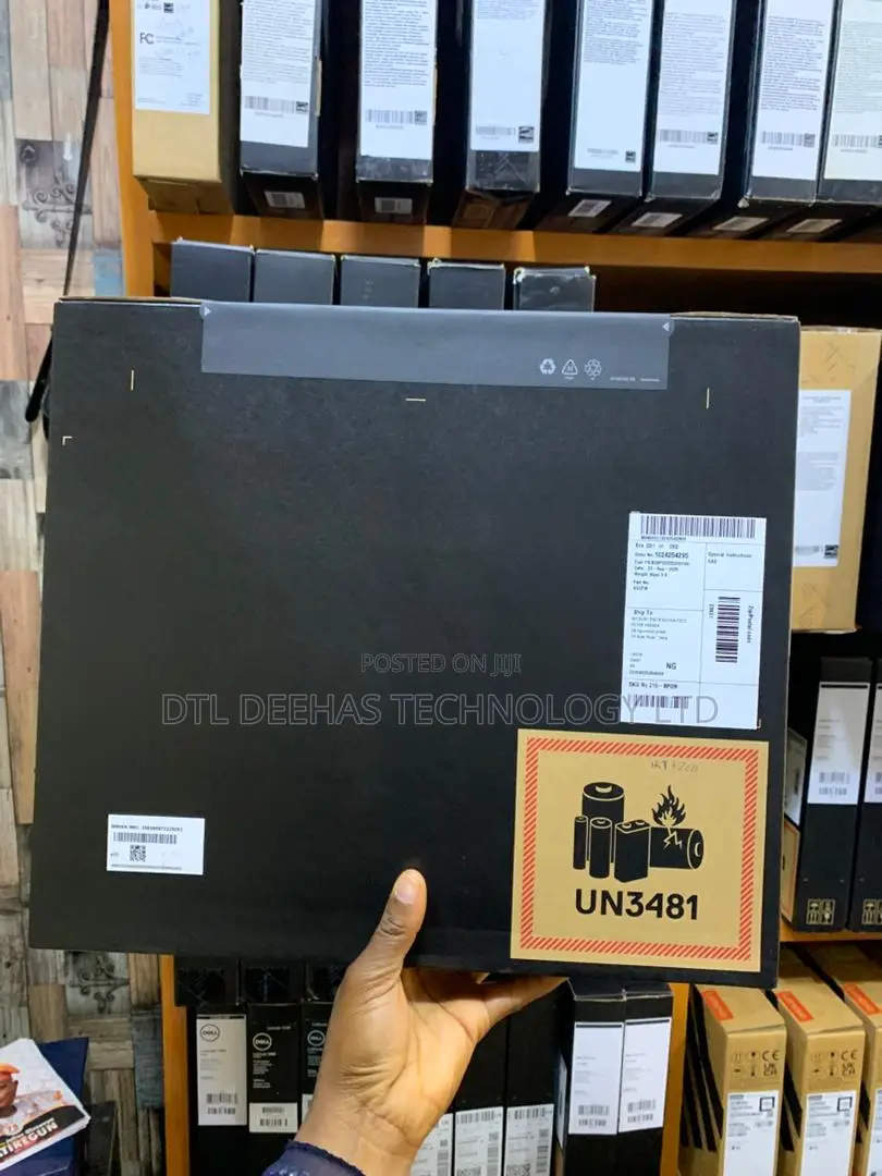 New Laptop Dell Pro 14 16GB Intel Core Ultra 7 SSD 256GB