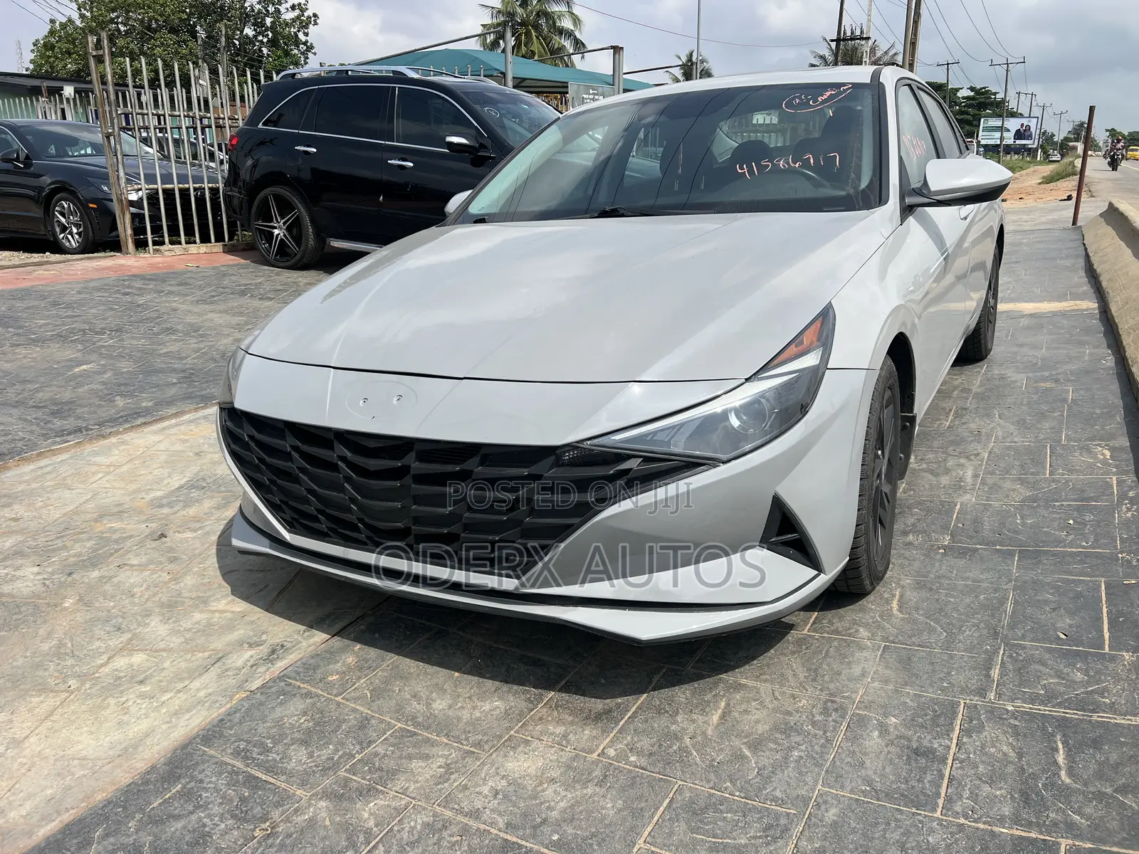 Hyundai Elantra SE 2021 Ivory