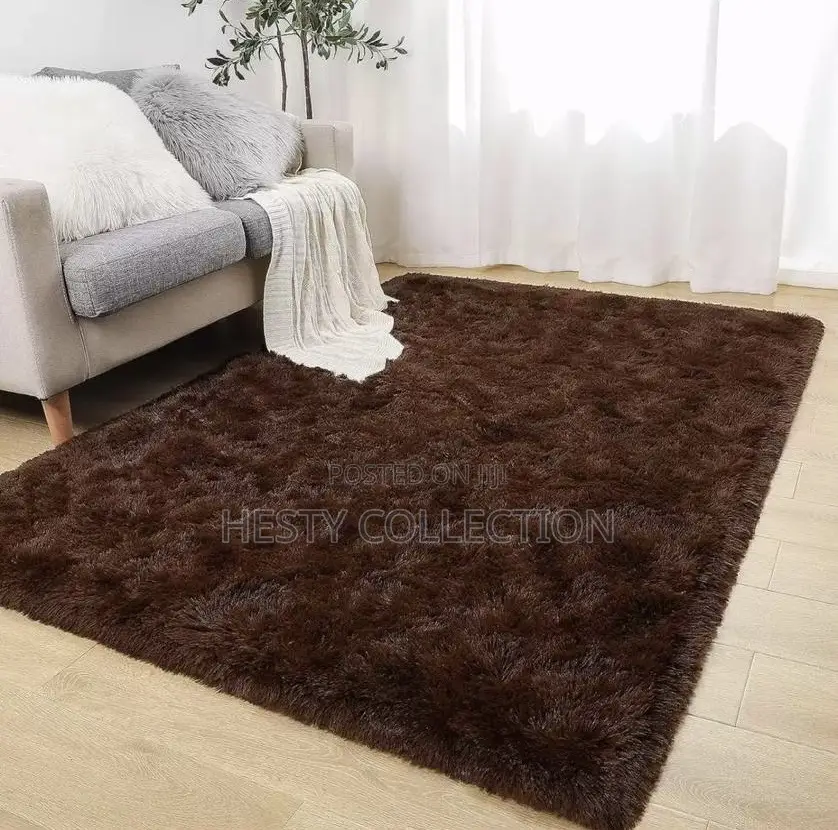 5 by 7ft Quality Centre Fur Rug for Sitting Room and Home