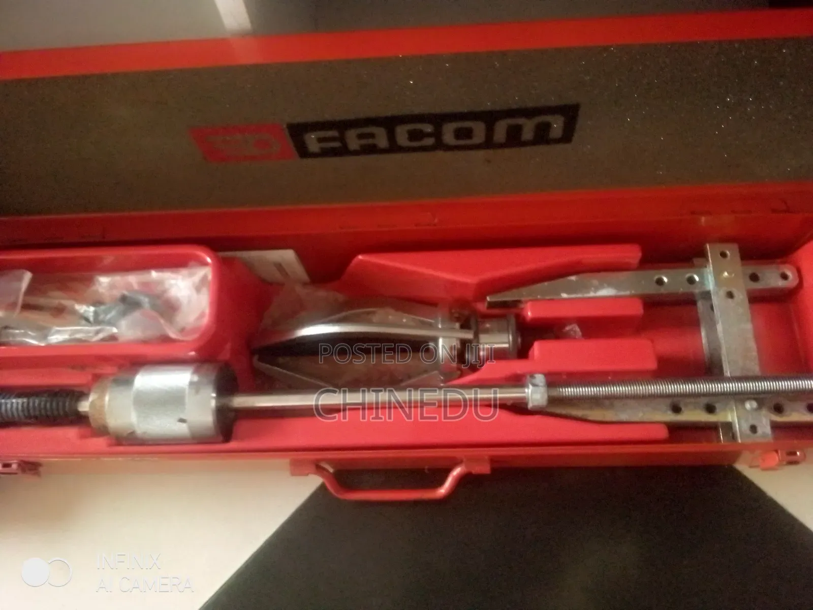 Internal And External Bearing Puller (Facom)