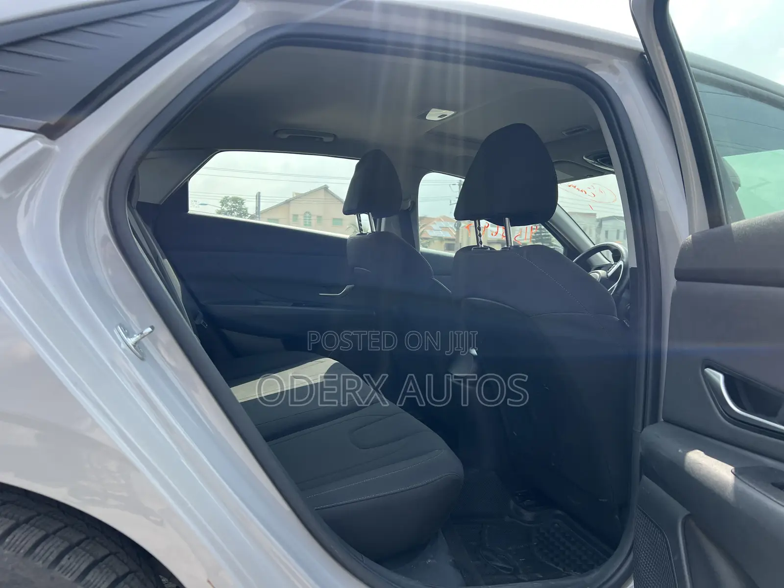 Hyundai Elantra SE 2021 Ivory