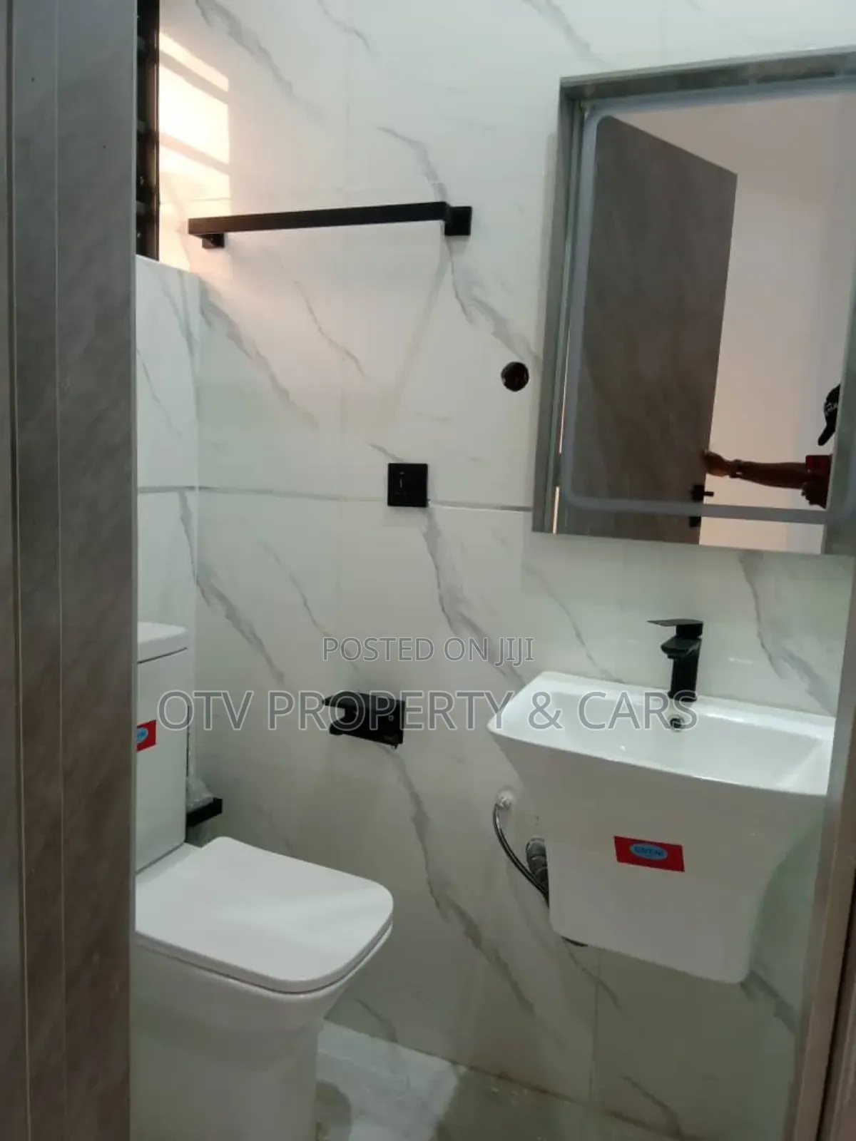 4bdrm Townhouse/Terrace in Lekki Phase 1 for sale