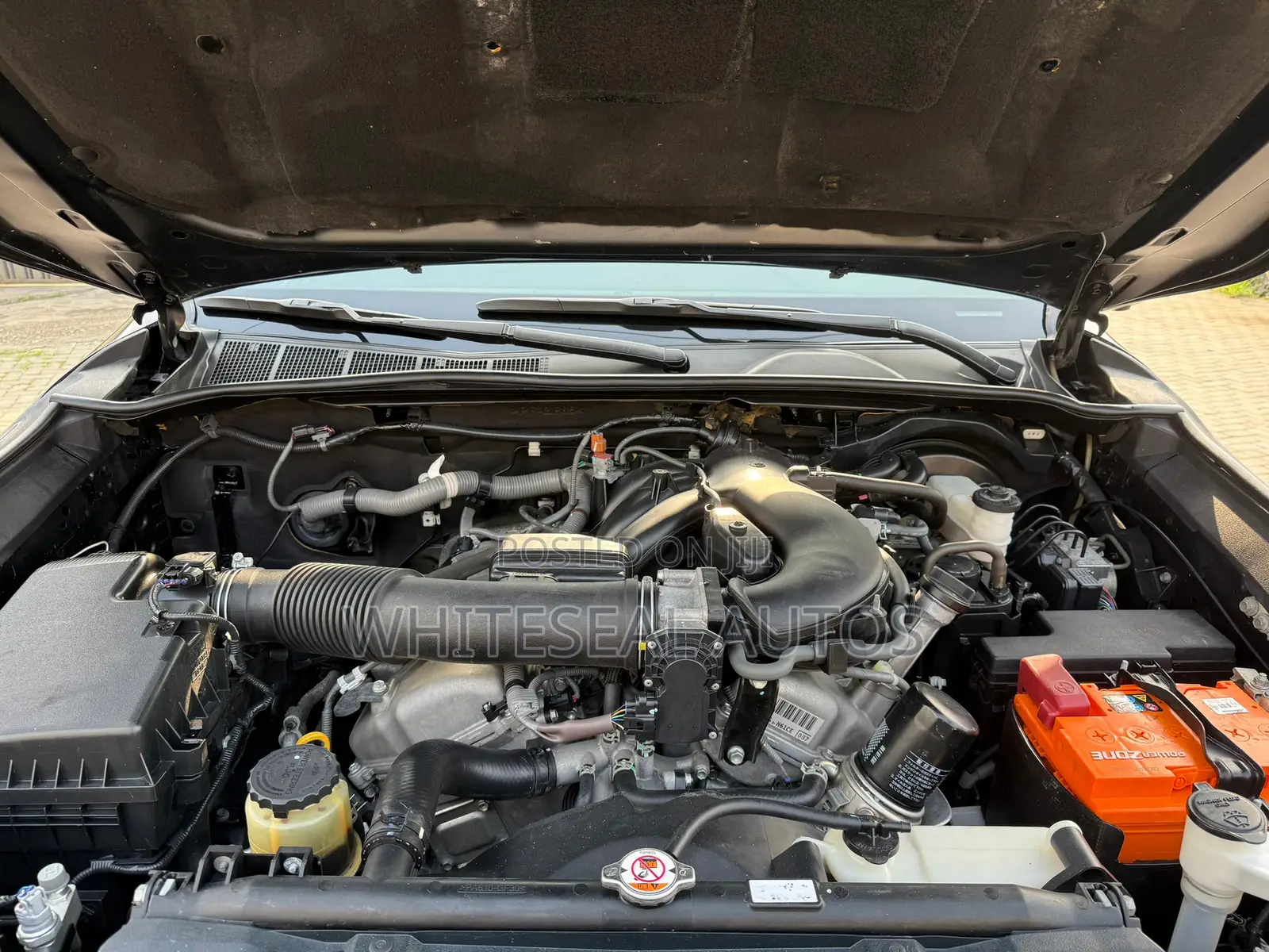 Toyota Hilux 2023 Black