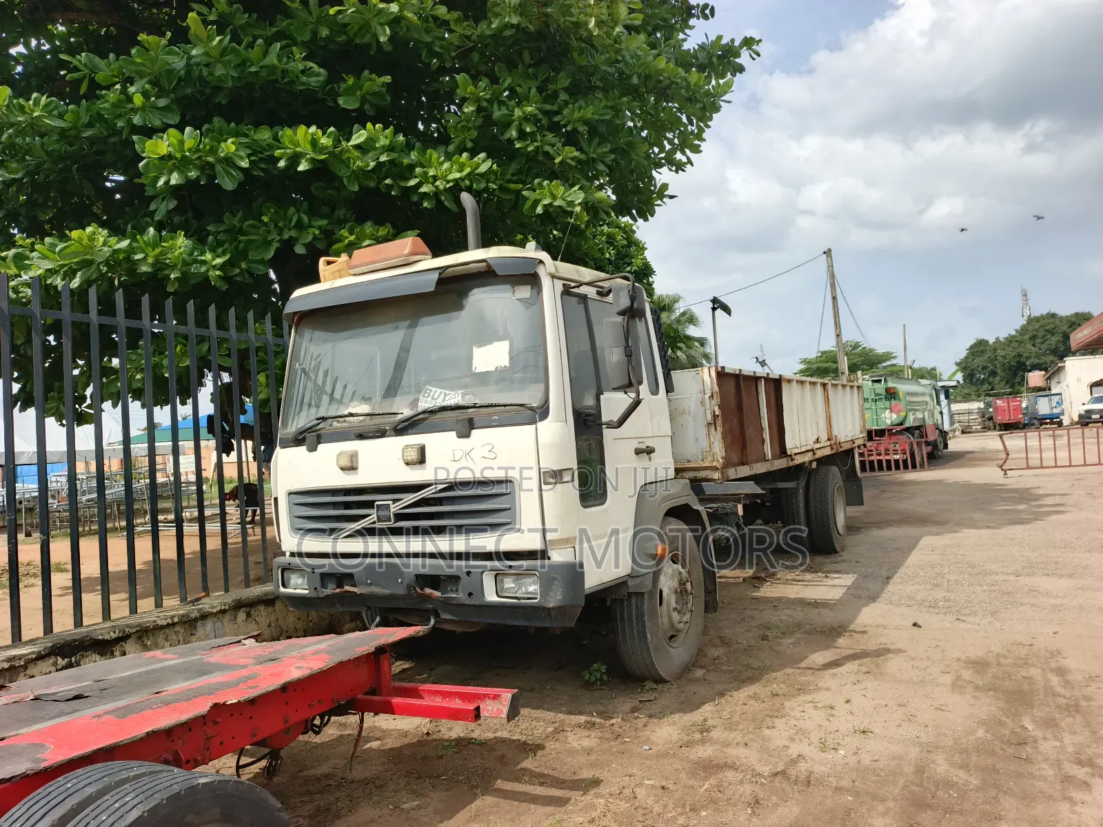 6 Tyres Long Fram Volvo Truck