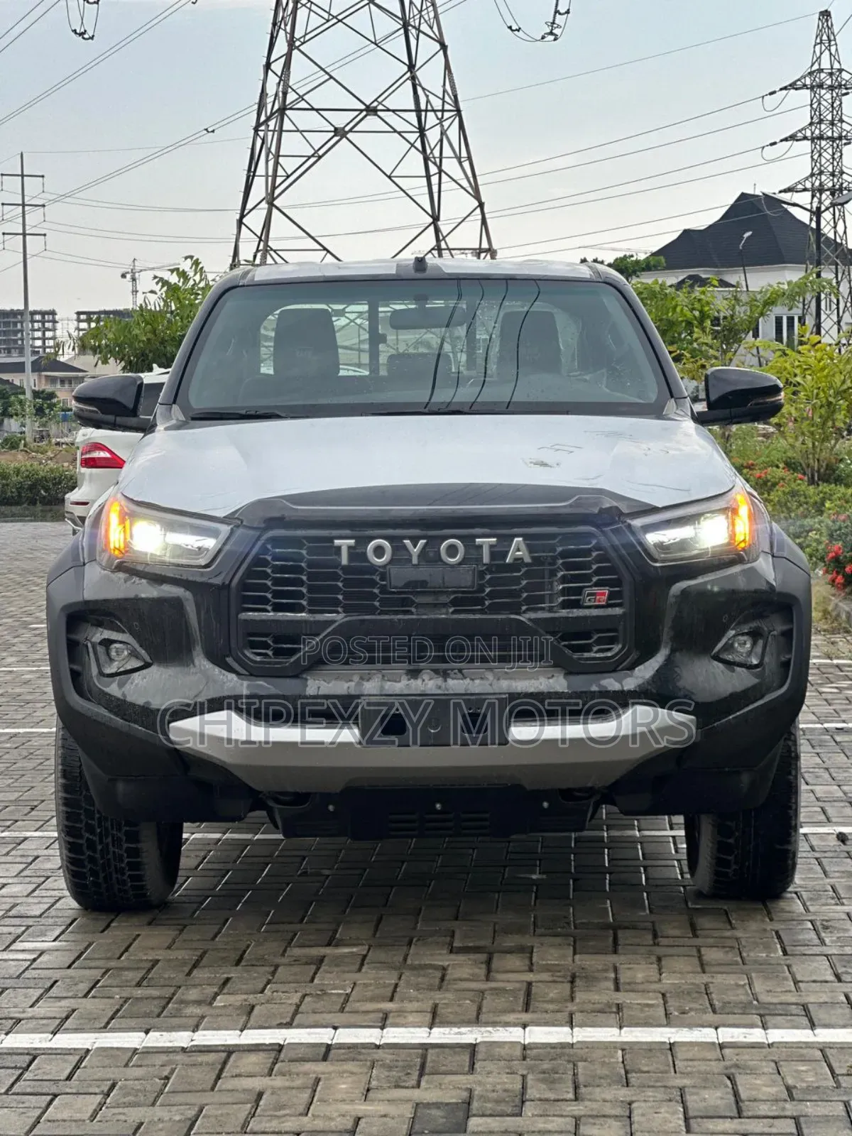 New Toyota Hilux 2025 Black