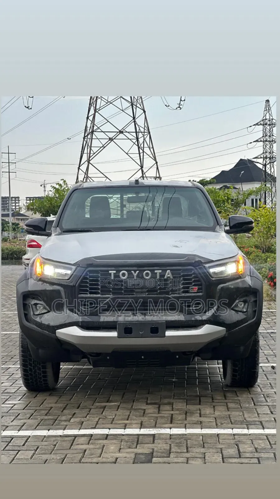 New Toyota Hilux 2025 Black