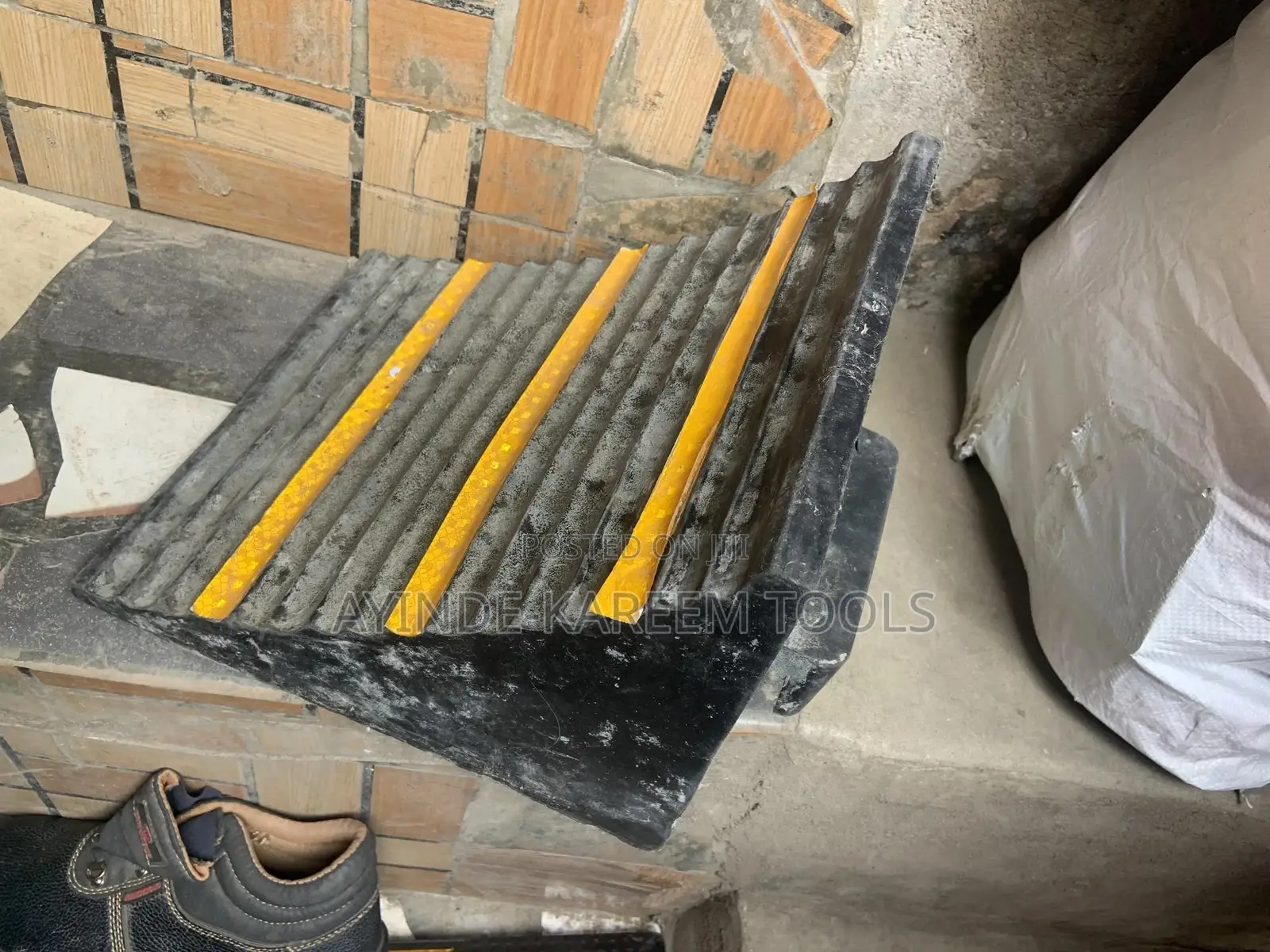 Rubber Wheel Chock Or Wheel Wedge