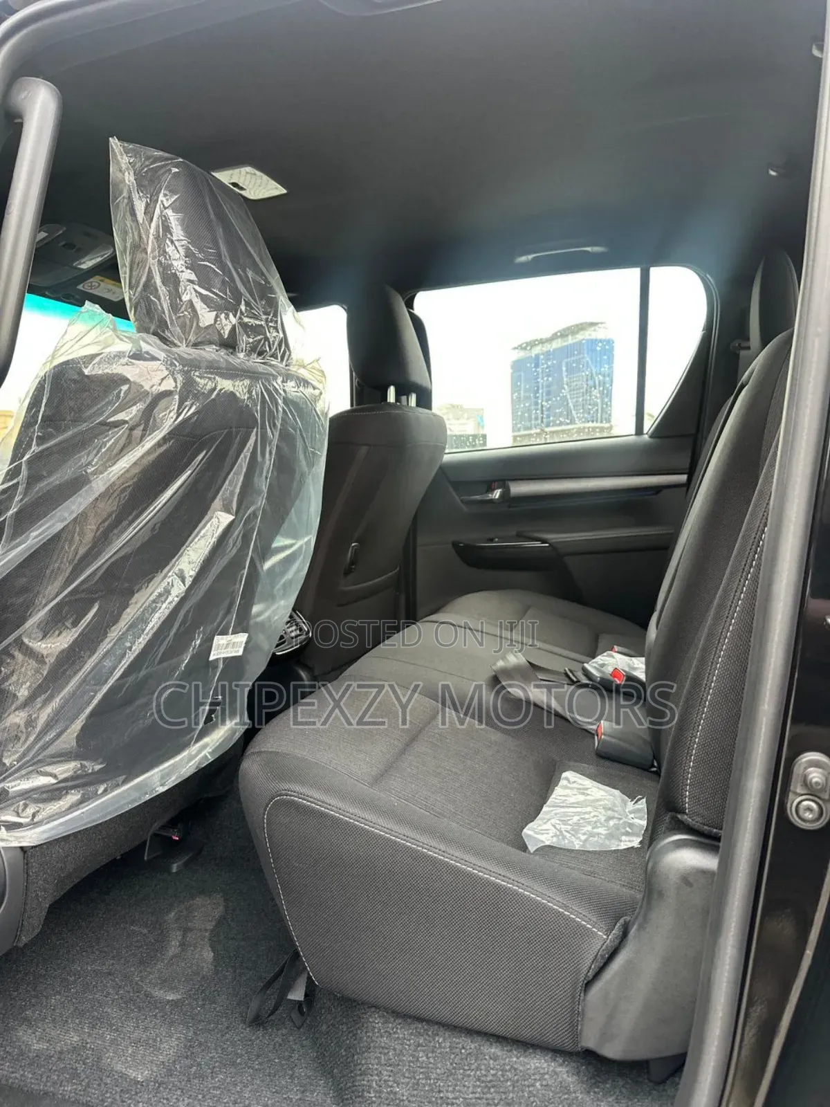New Toyota Hilux 2025 Black