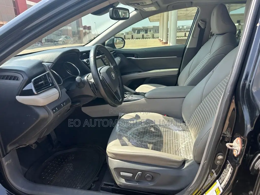 Toyota Camry 2020 Green