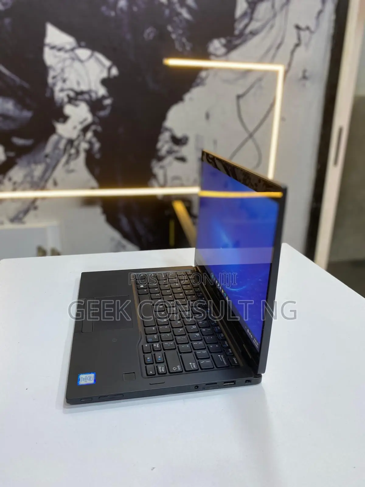 Laptop Dell Latitude 7390 16GB Intel Core i7 SSD 256GB