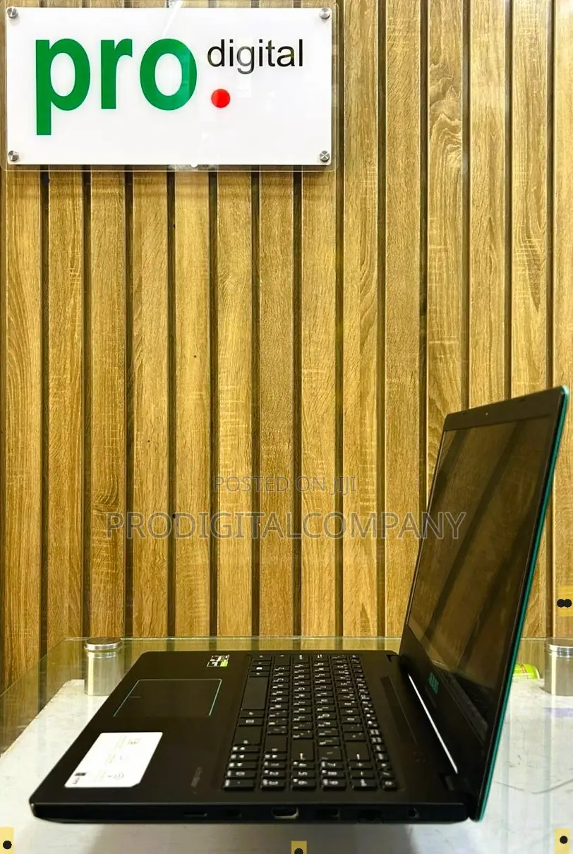 Laptop Asus VivoBook X540SA 8GB AMD Ryzen 5 HDD+SSD 1T
