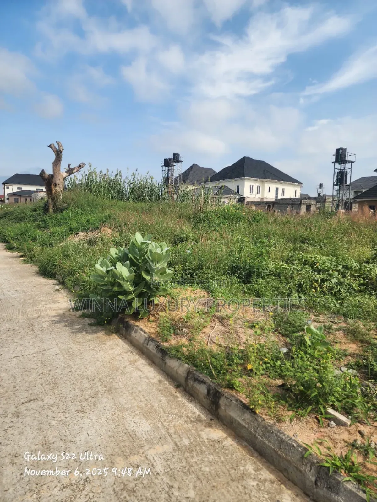 850sqm Plot of Land for 5 Bedrooms Fully Detached With Detached Bq