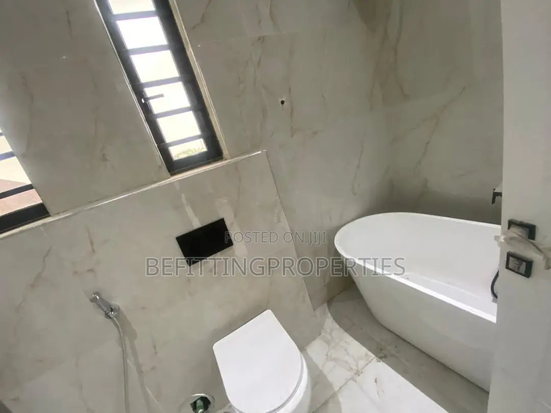 5bdrm Duplex in Ikeja GRA for sale