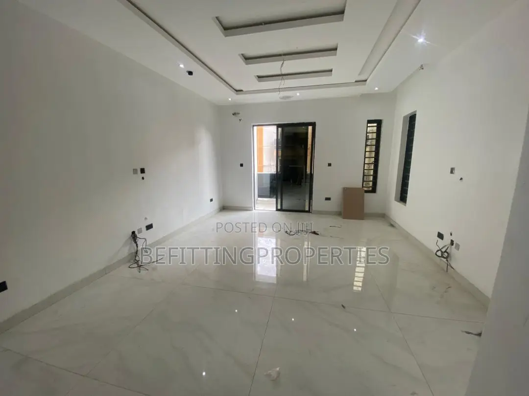 5bdrm Duplex in Ikeja GRA for sale