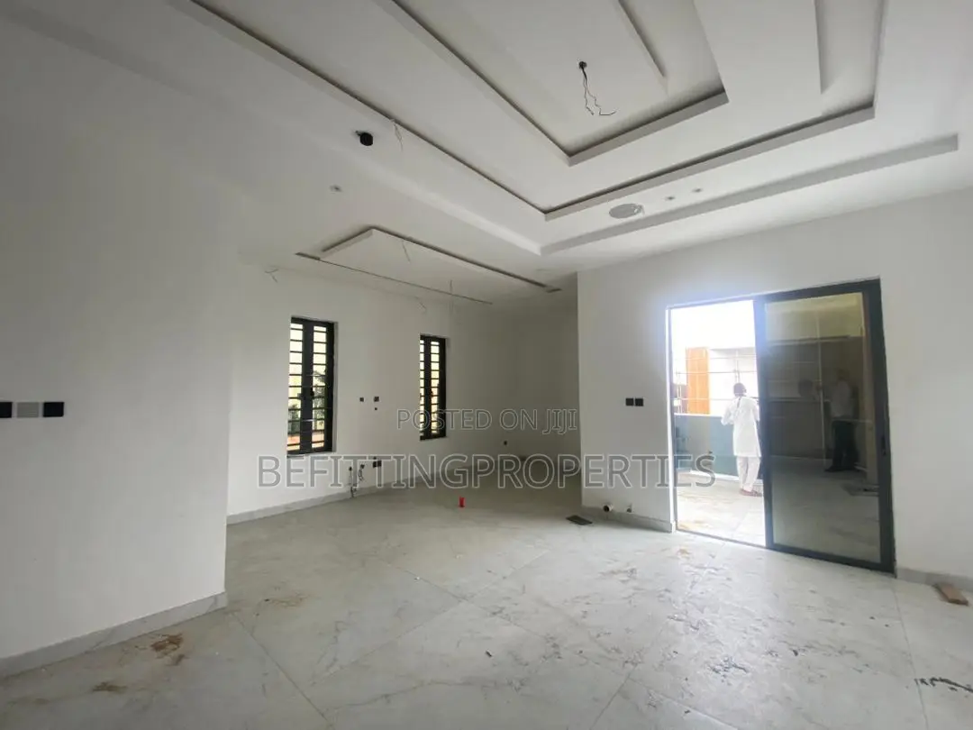 5bdrm Duplex in Ikeja GRA for sale