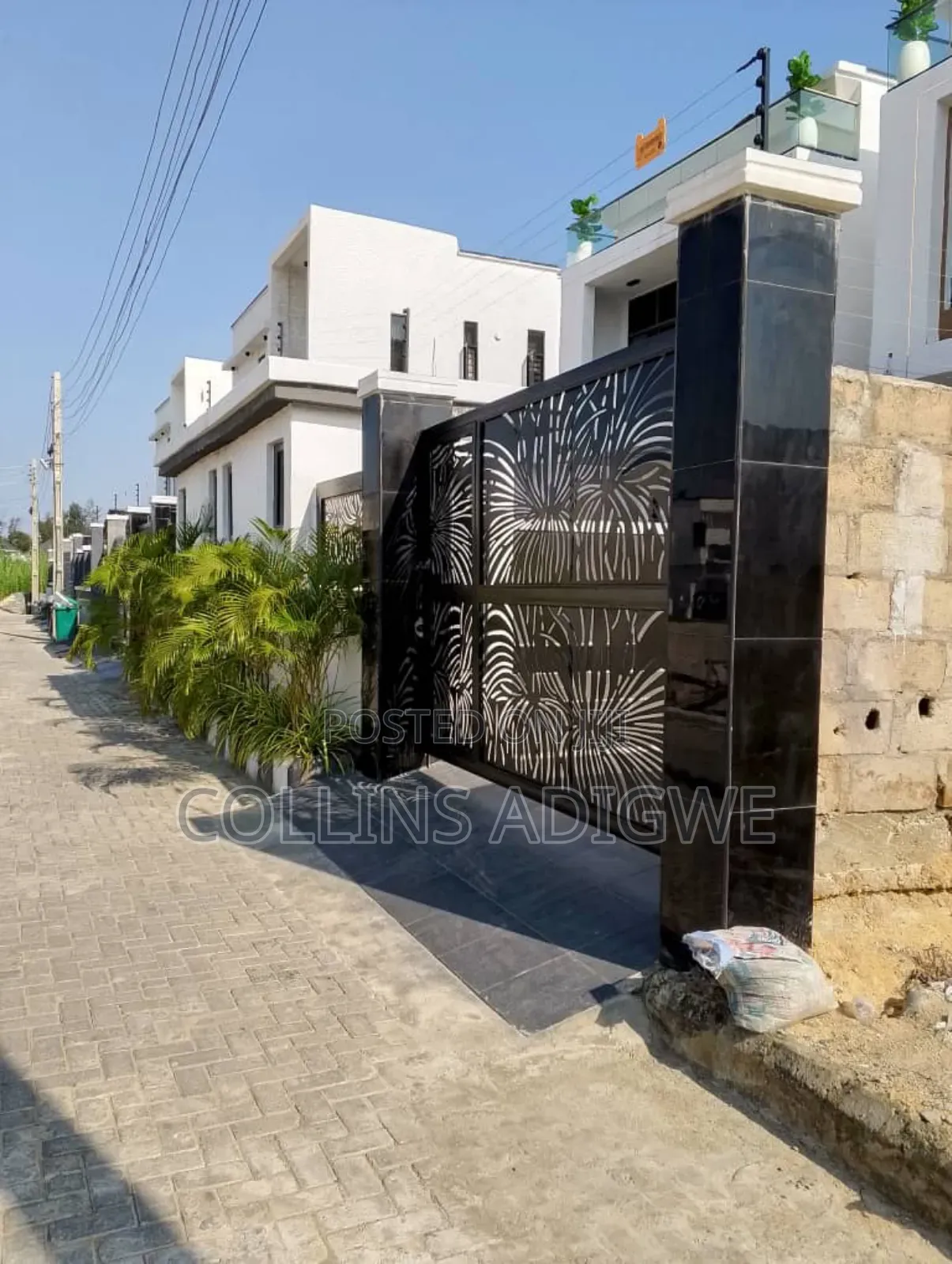 5bdrm Duplex in Royal Estate Orchid, Chevron for sale