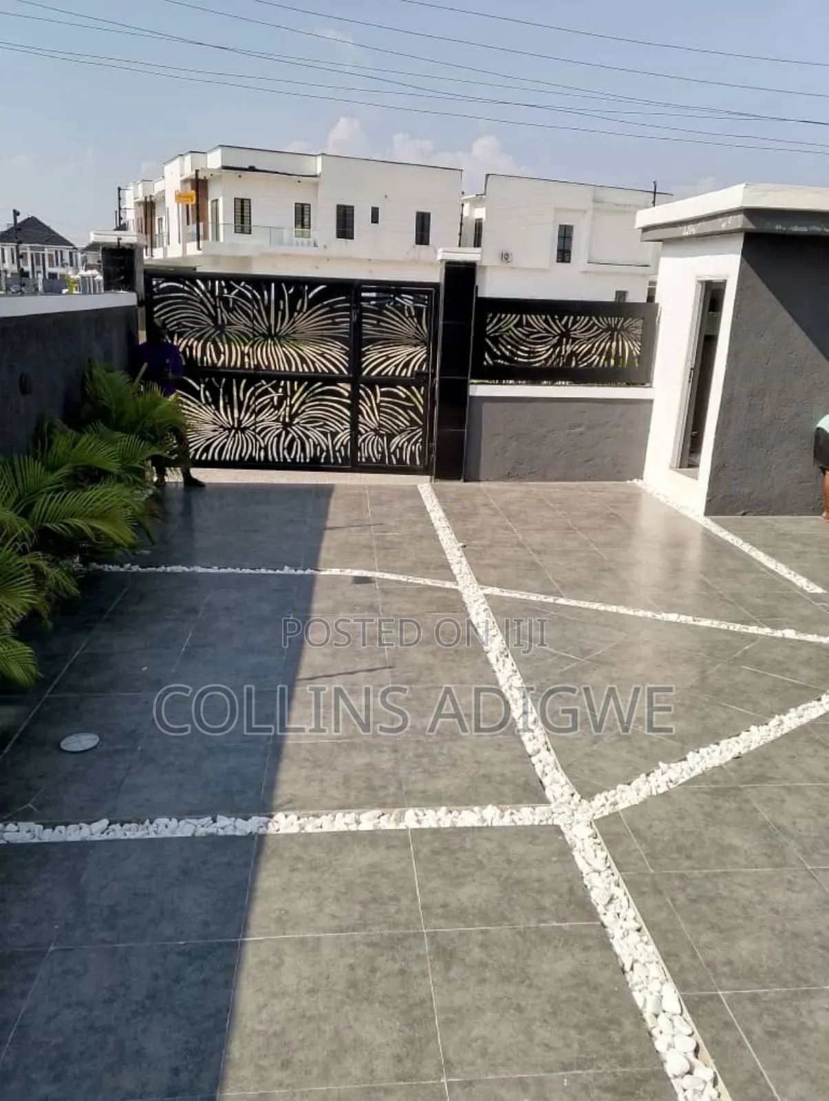 5bdrm Duplex in Royal Estate Orchid, Chevron for sale