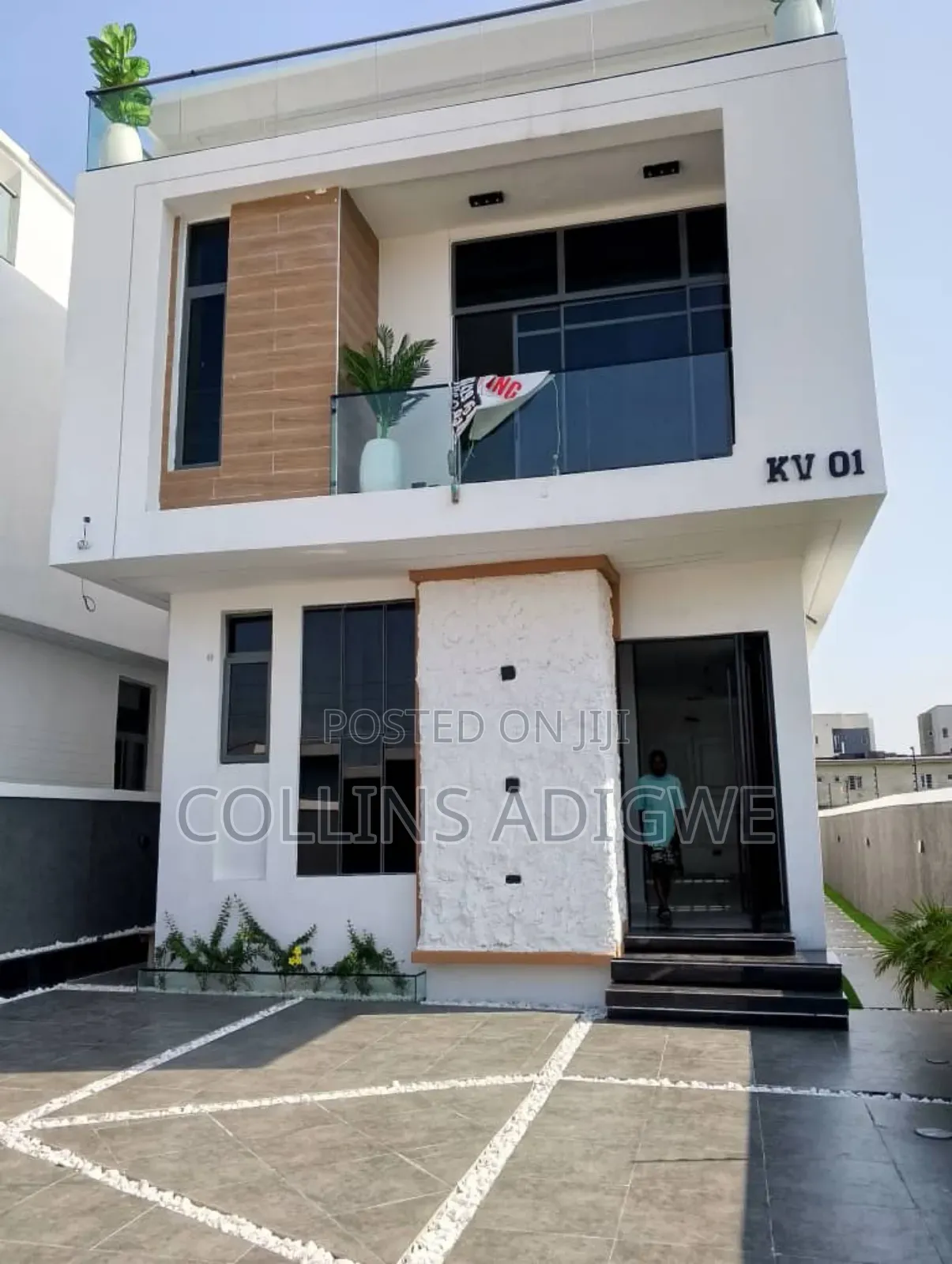 5bdrm Duplex in Royal Estate Orchid, Chevron for sale