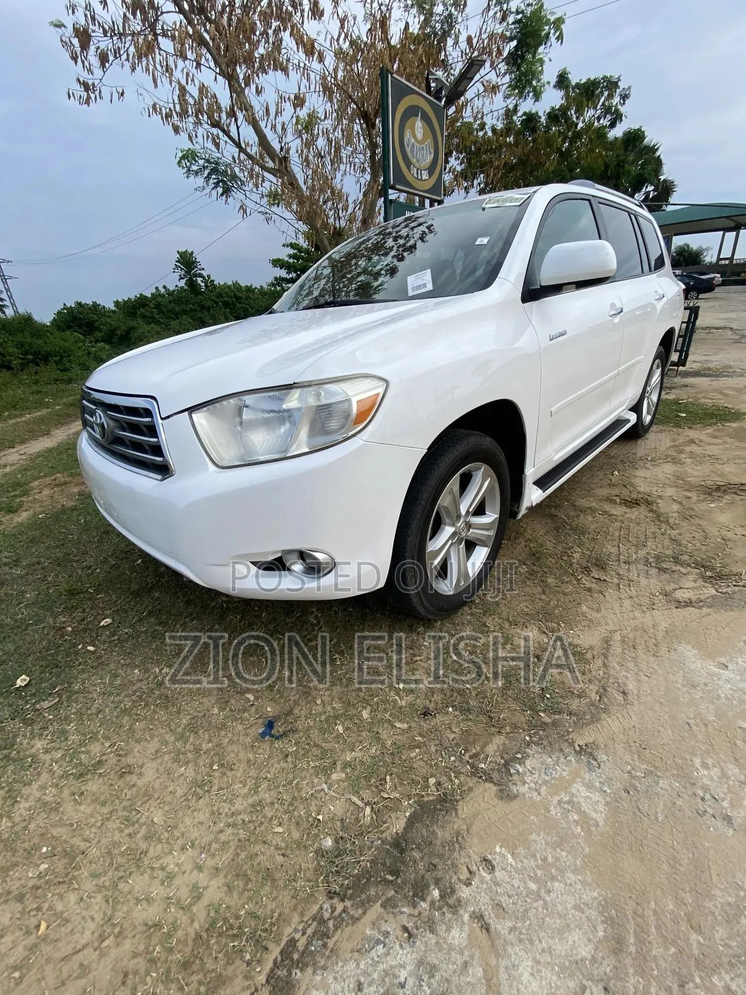 Toyota Highlander Limited 2010 White