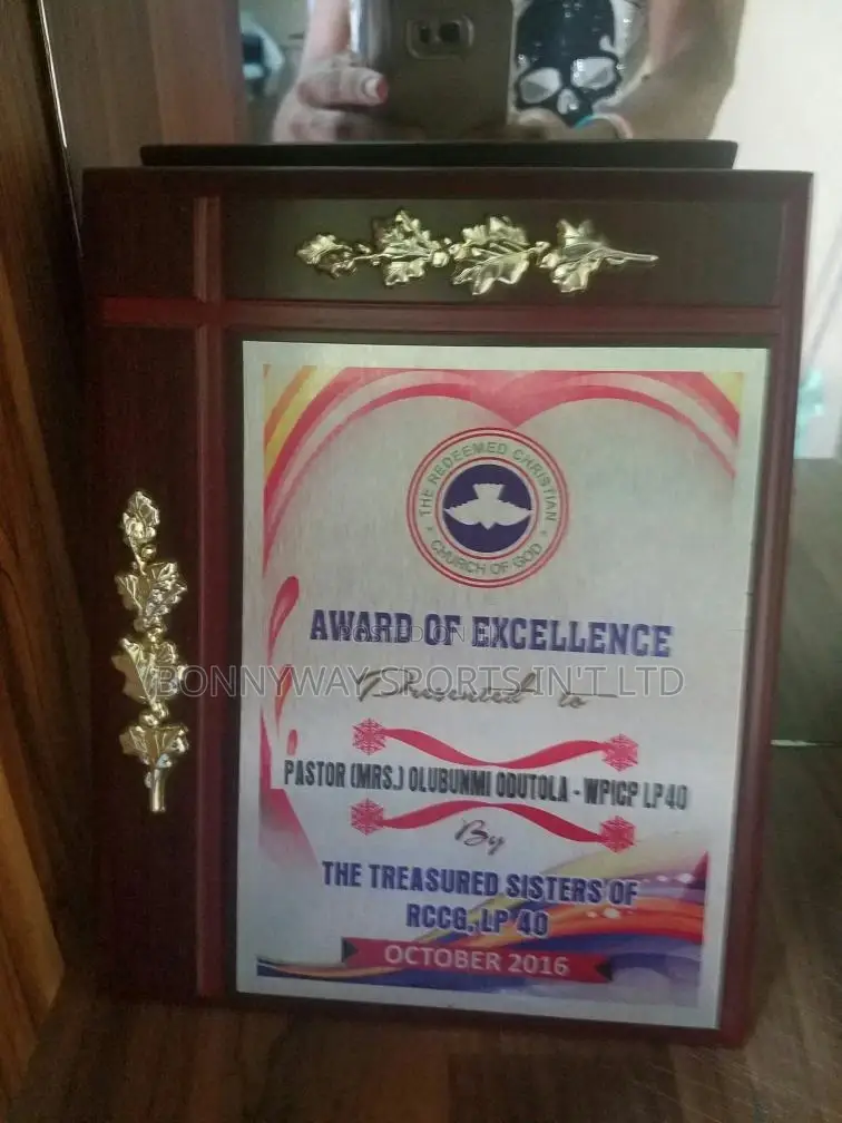 All Types Of Wooden Awards Plaque With Branding