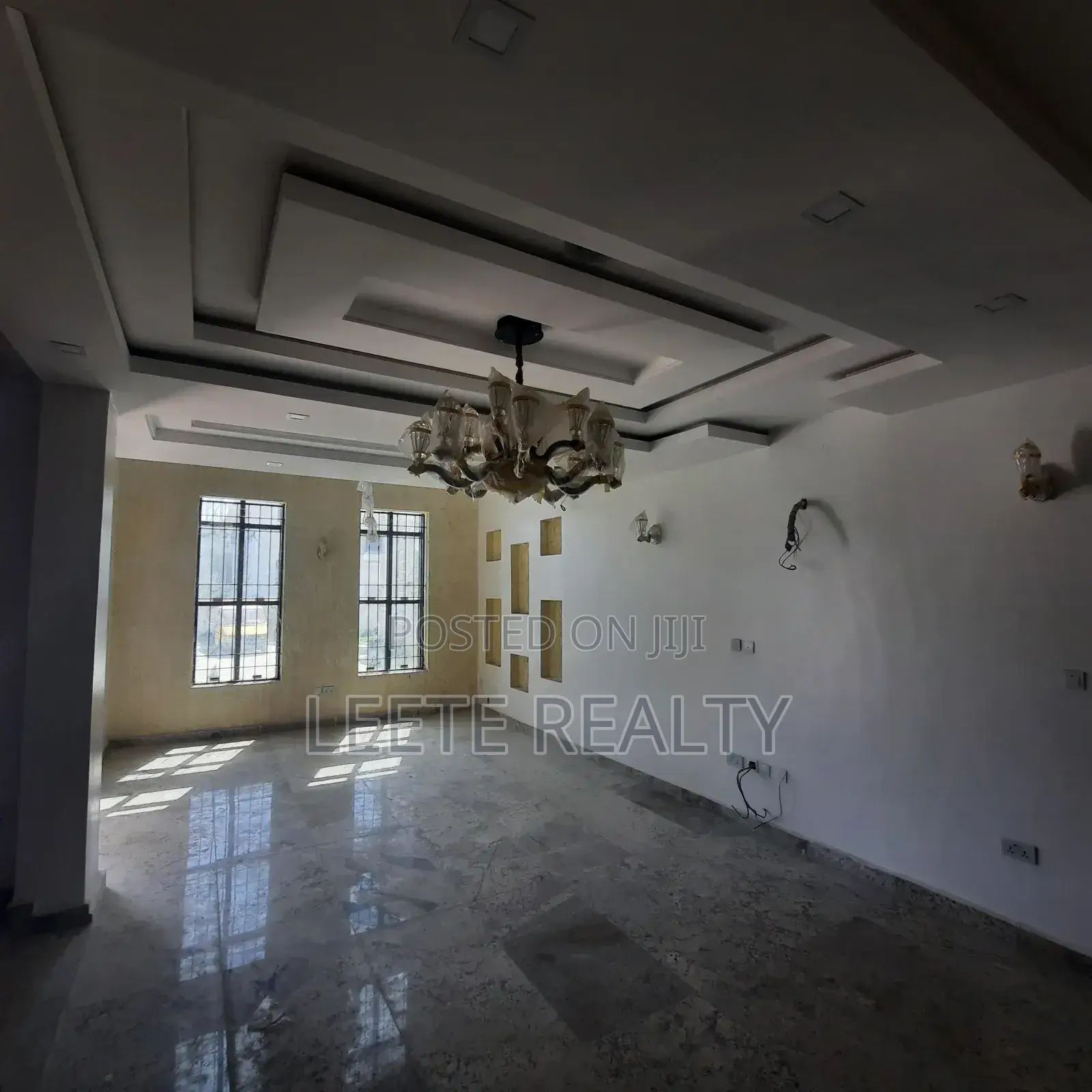 4bdrm Townhouse/Terrace in Jahi for sale