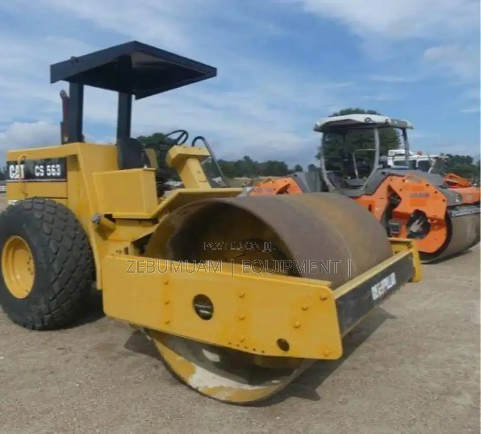 Cat Cs563 Smooth Drum Roller, 84" Price: 135m Naira