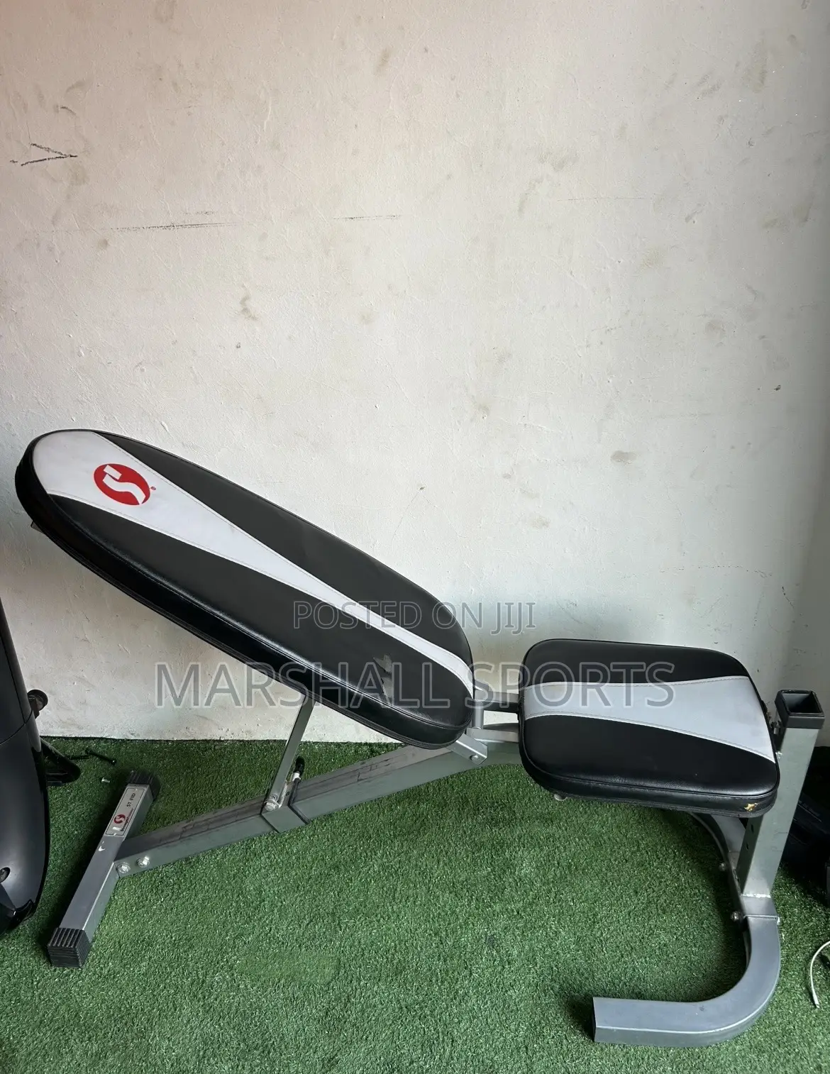 Incline Sit Up Bench Commercial