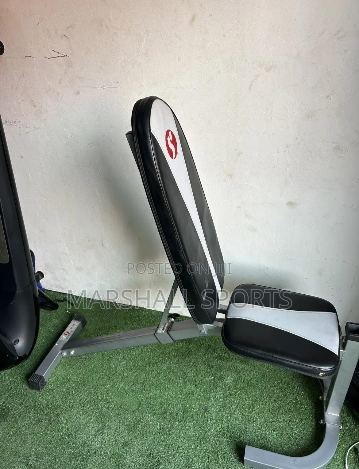 Incline Sit Up Bench Commercial