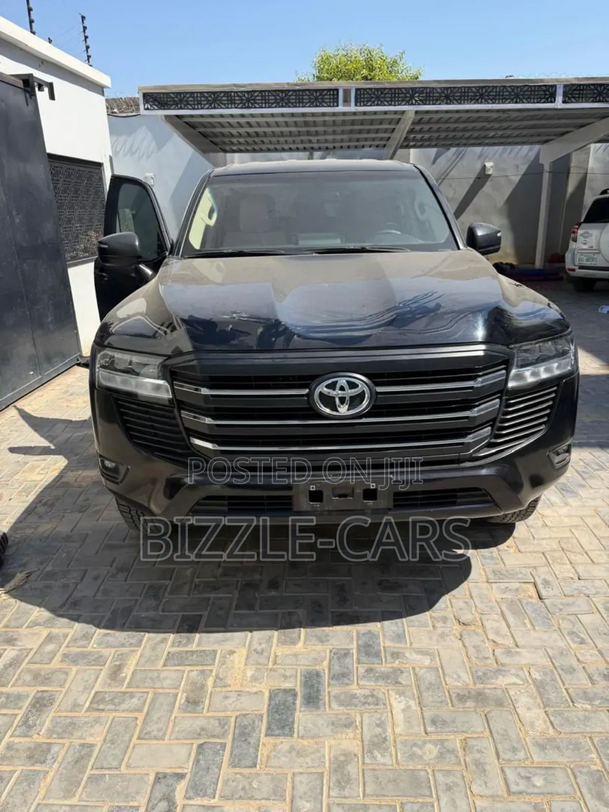 New Toyota Land Cruiser LC300 2024 Black