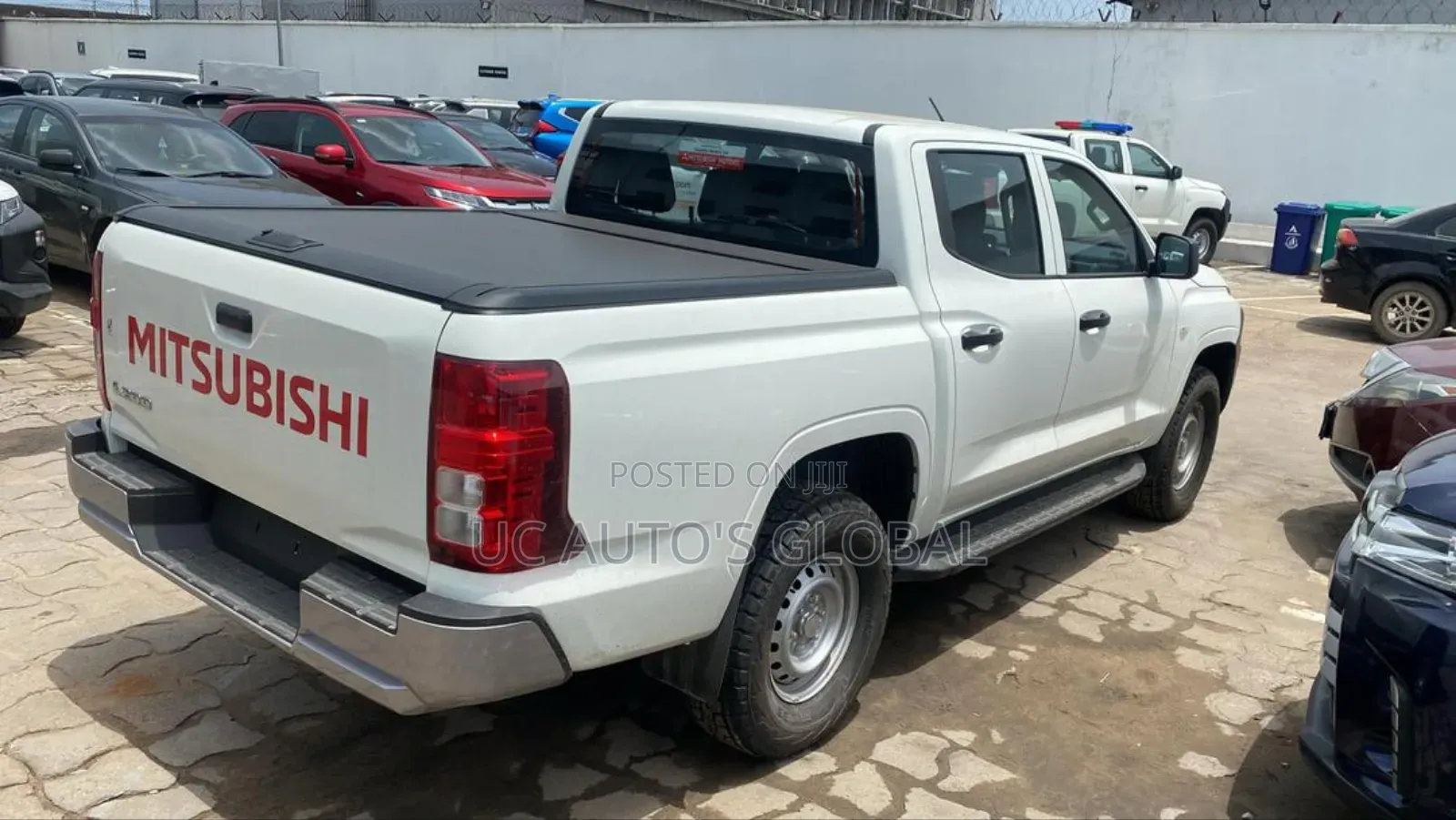 Bootcover Roller for Mitsubishi L200 2025