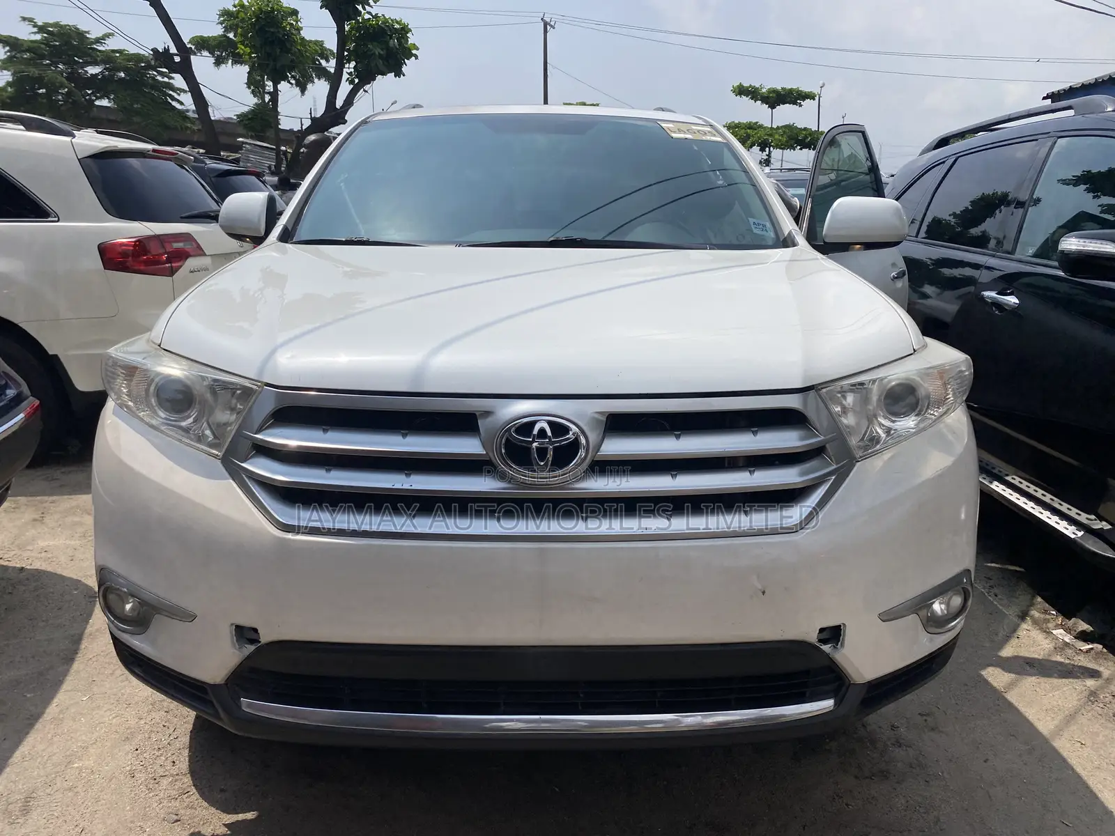 Toyota Highlander Limited 3.5l 4WD 2013 White