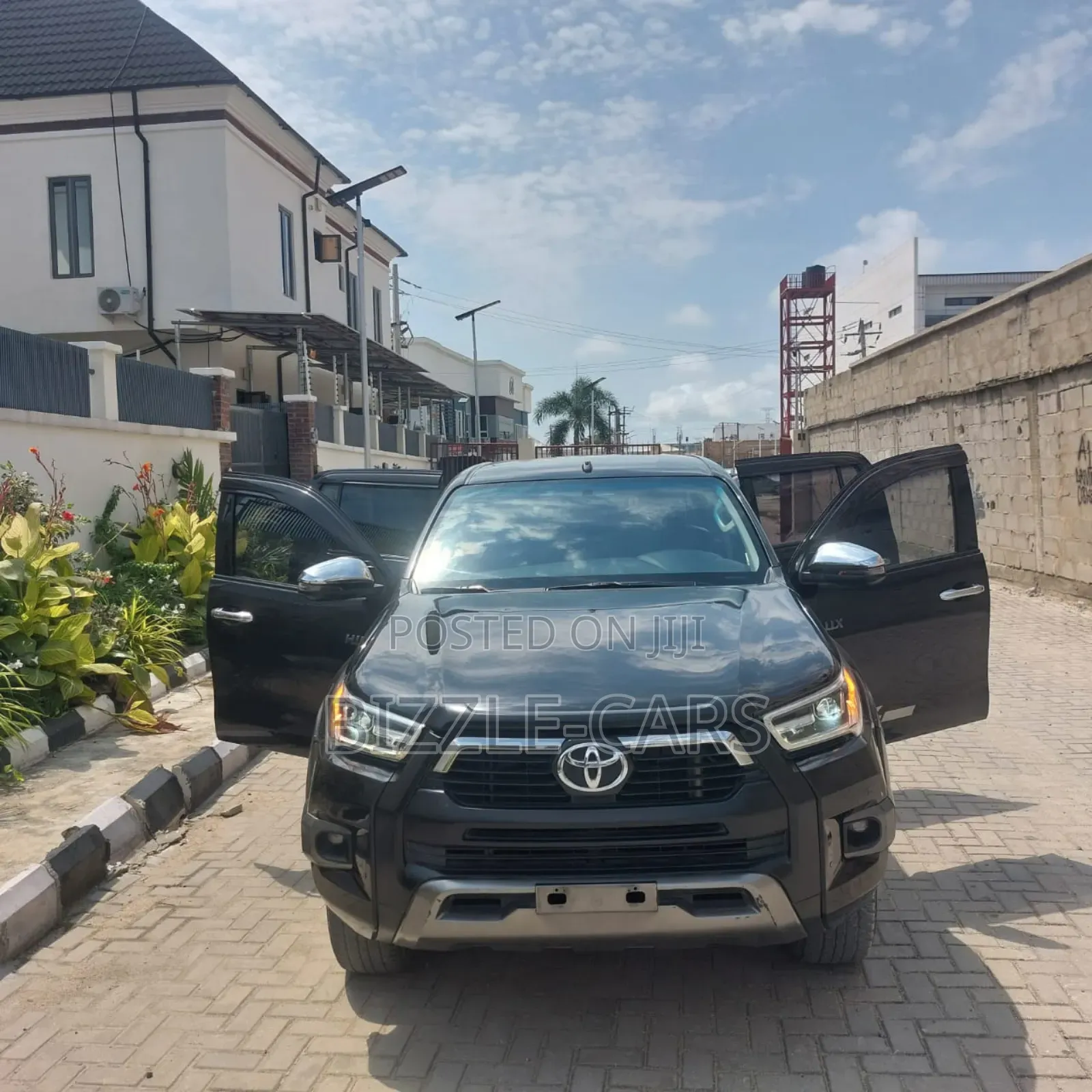 Toyota Hilux 2021 Black