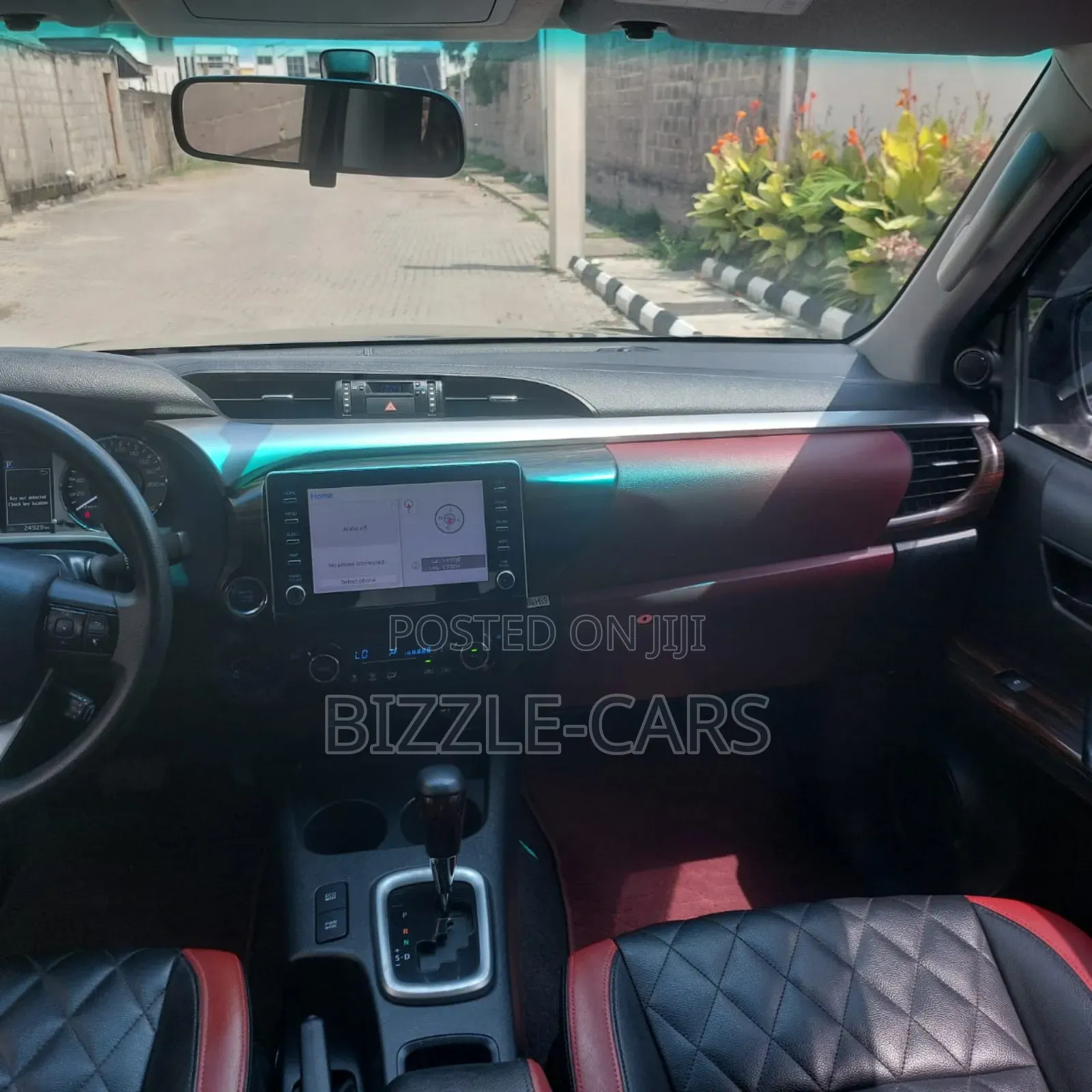 Toyota Hilux 2021 Black