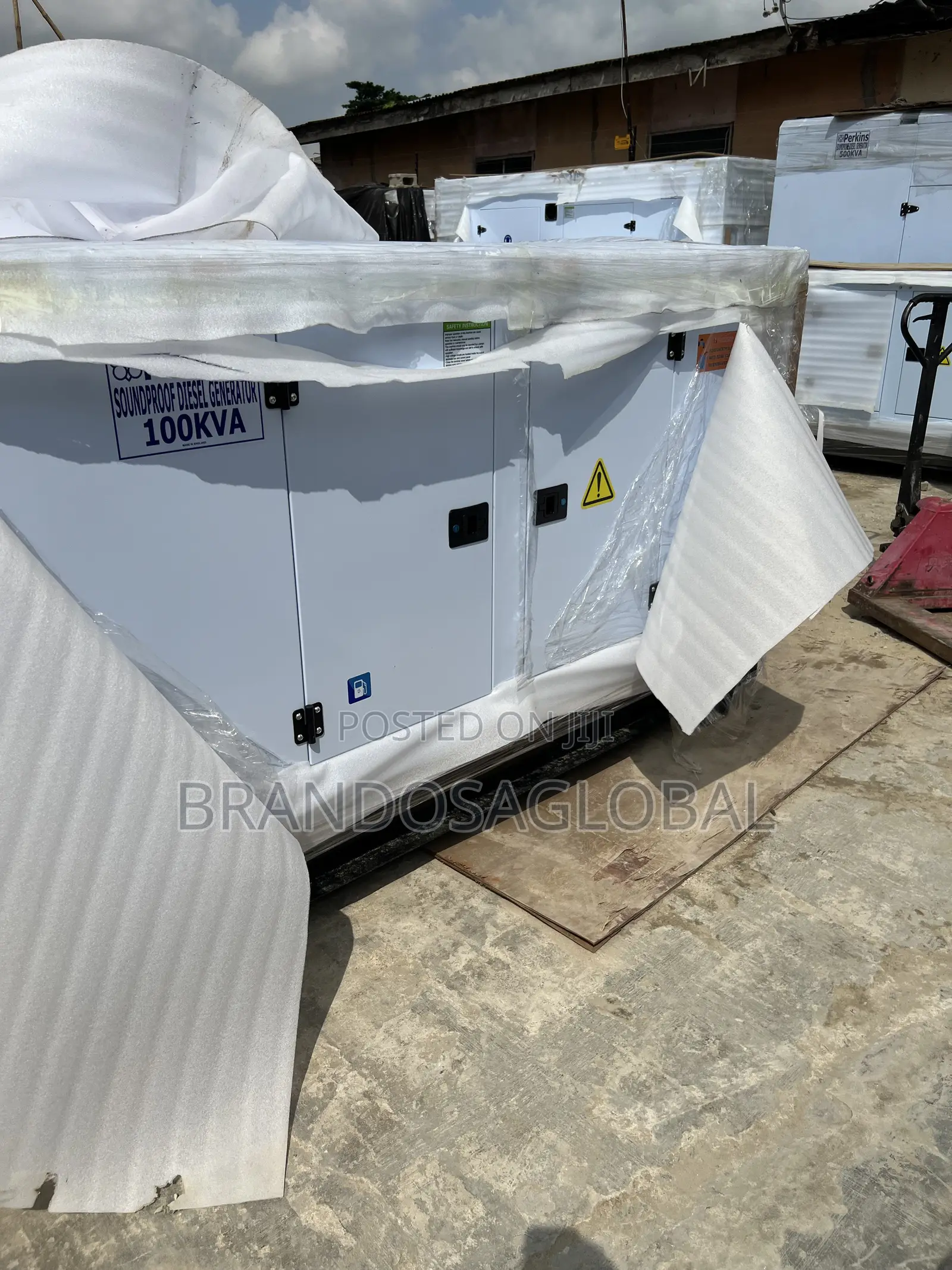 Perkins 100kva Sp100 Ultra Silent Diesel Gen for Commercial Use