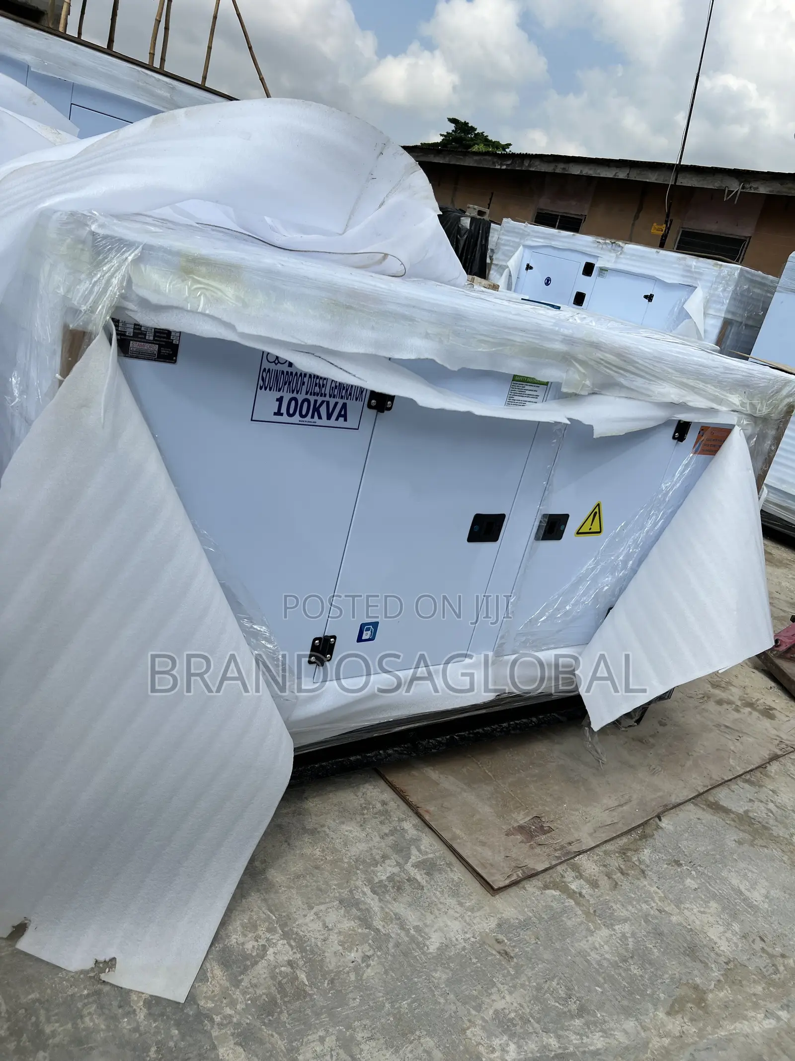 Perkins Sp100 Diesel 100kva Noise-Controlled Generator Rugged Build
