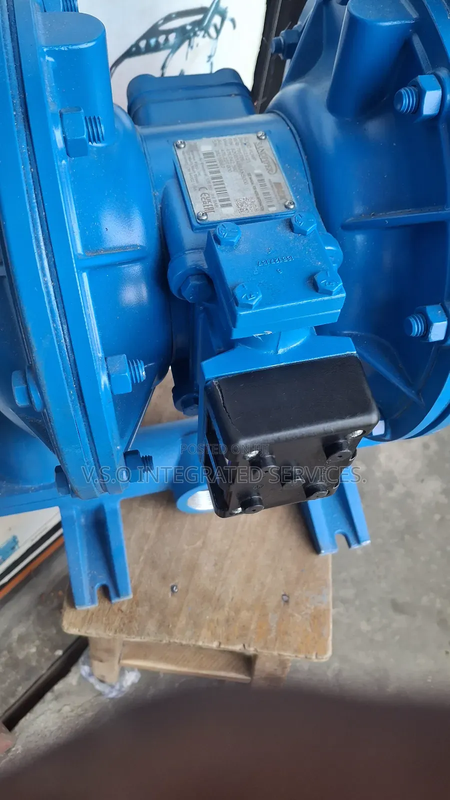 2" Sandpiper Pneumatic Double Diaphragm Pump